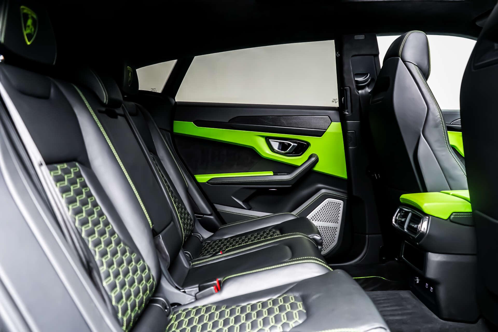 Lamborghini Urus view 10