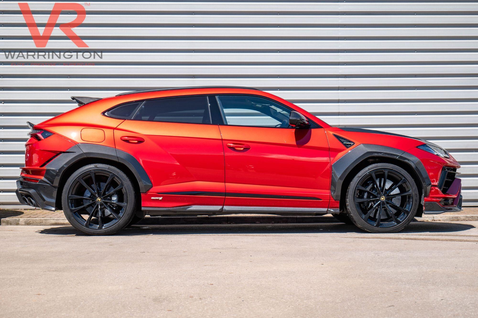 Lamborghini Urus view 22