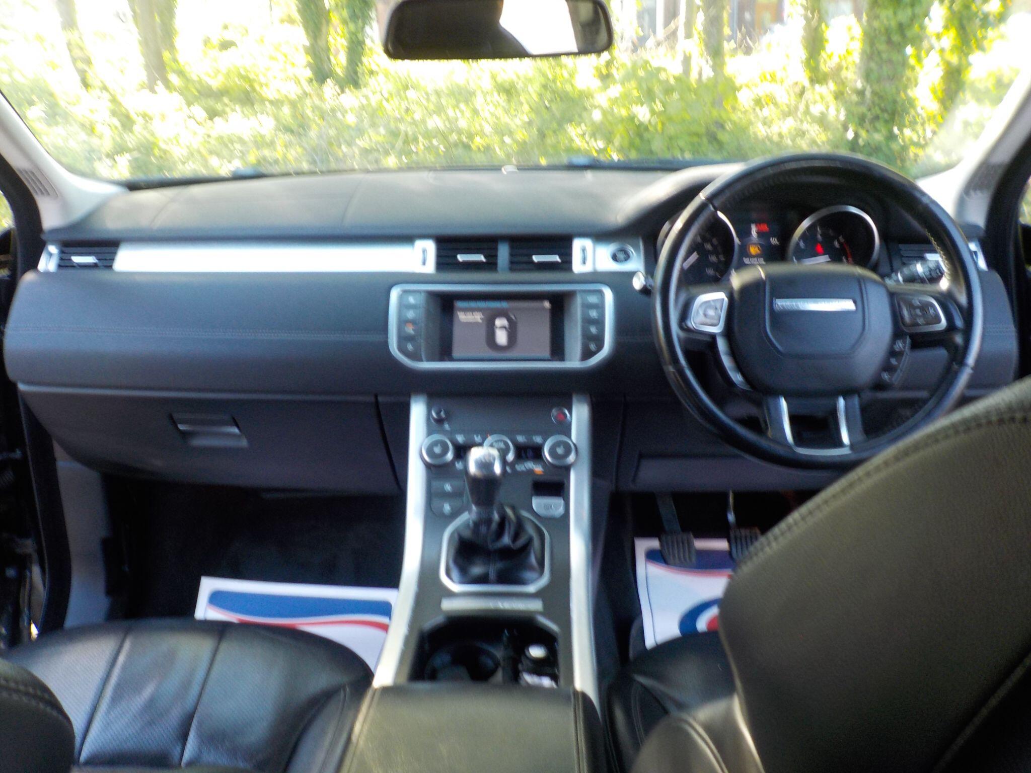 Land Rover Range Rover Evoque 2.0 eD4 SE Tech FWD Euro 6 (s/s) 5dr