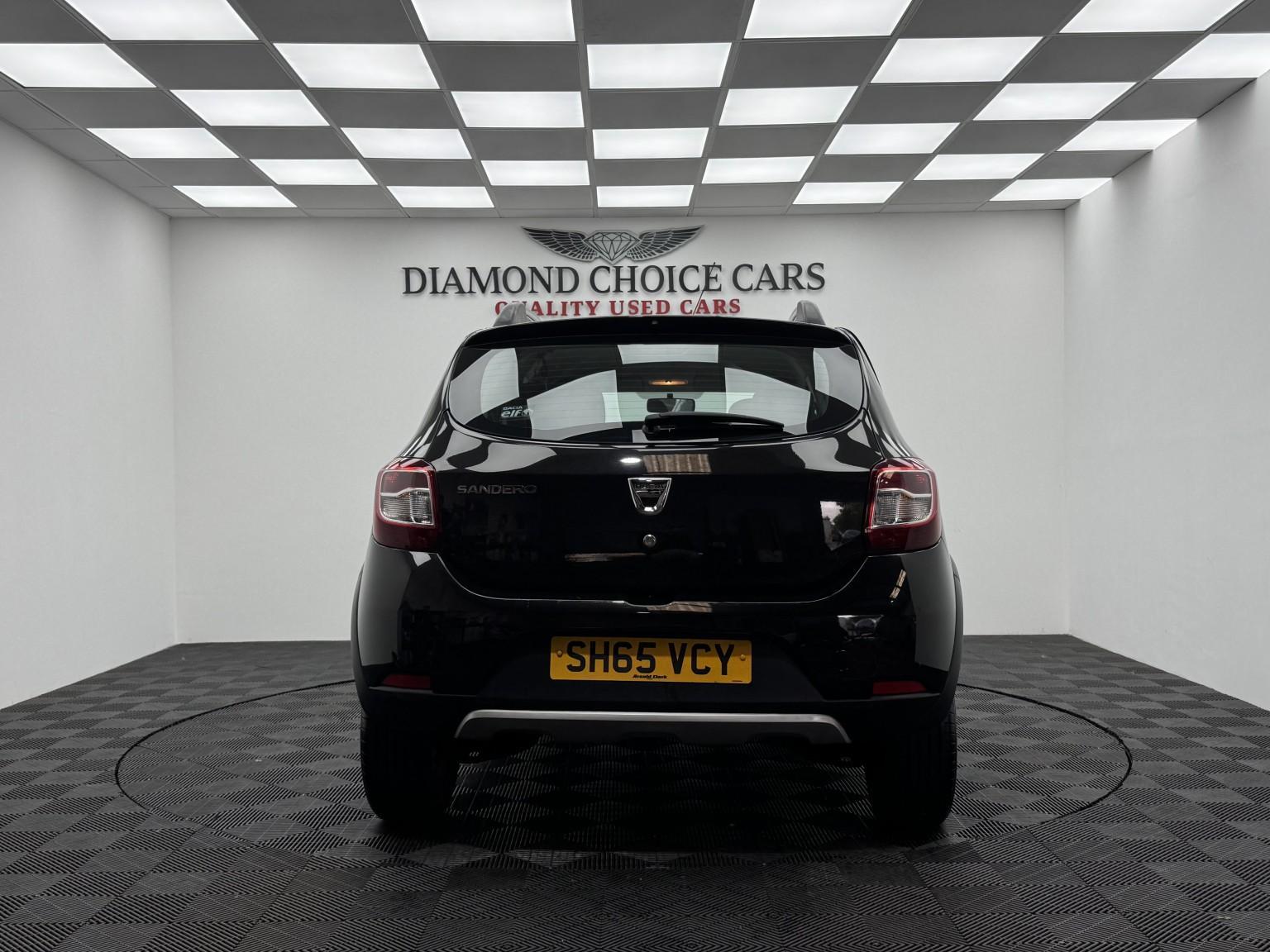 Dacia Sandero view 5