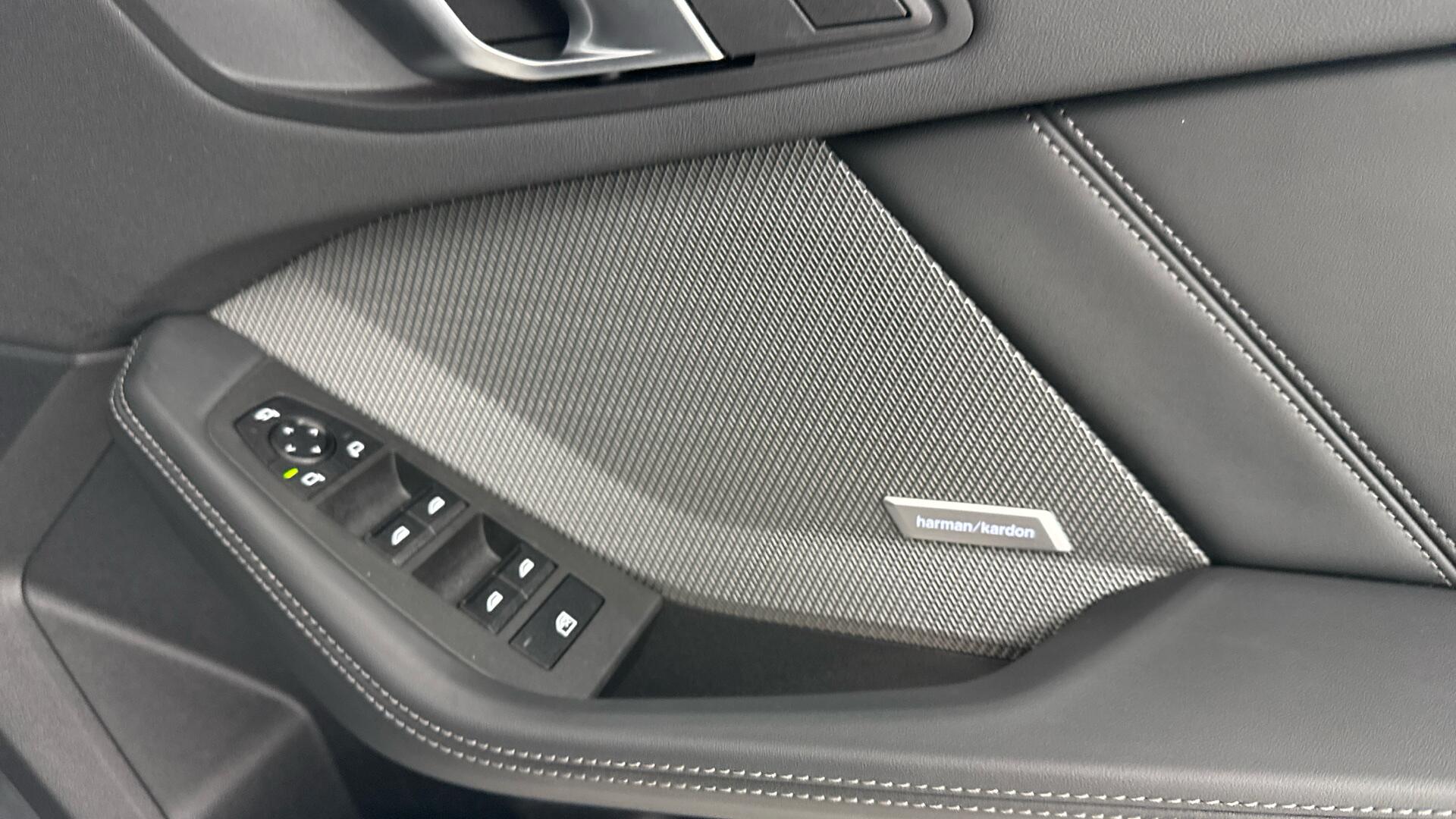 BMW 1 Series view 20