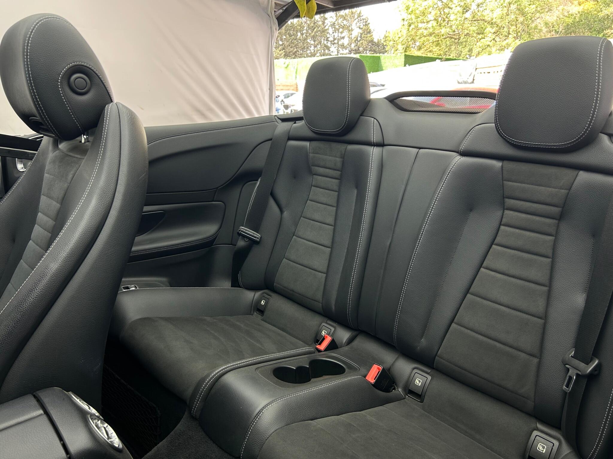 Mercedes-Benz E Class view 28