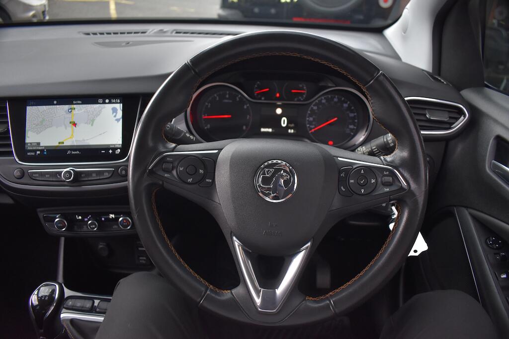 Vauxhall Crossland X view 50