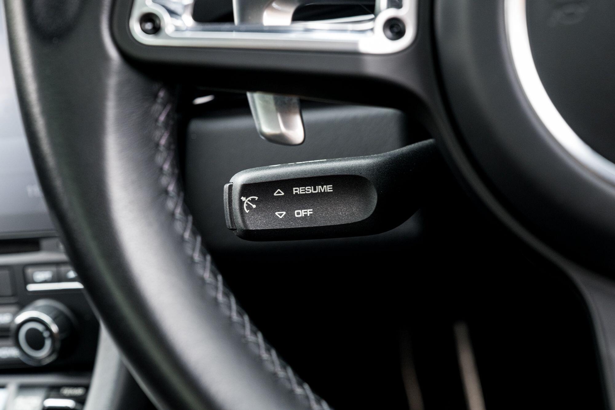 Porsche 911 view 49