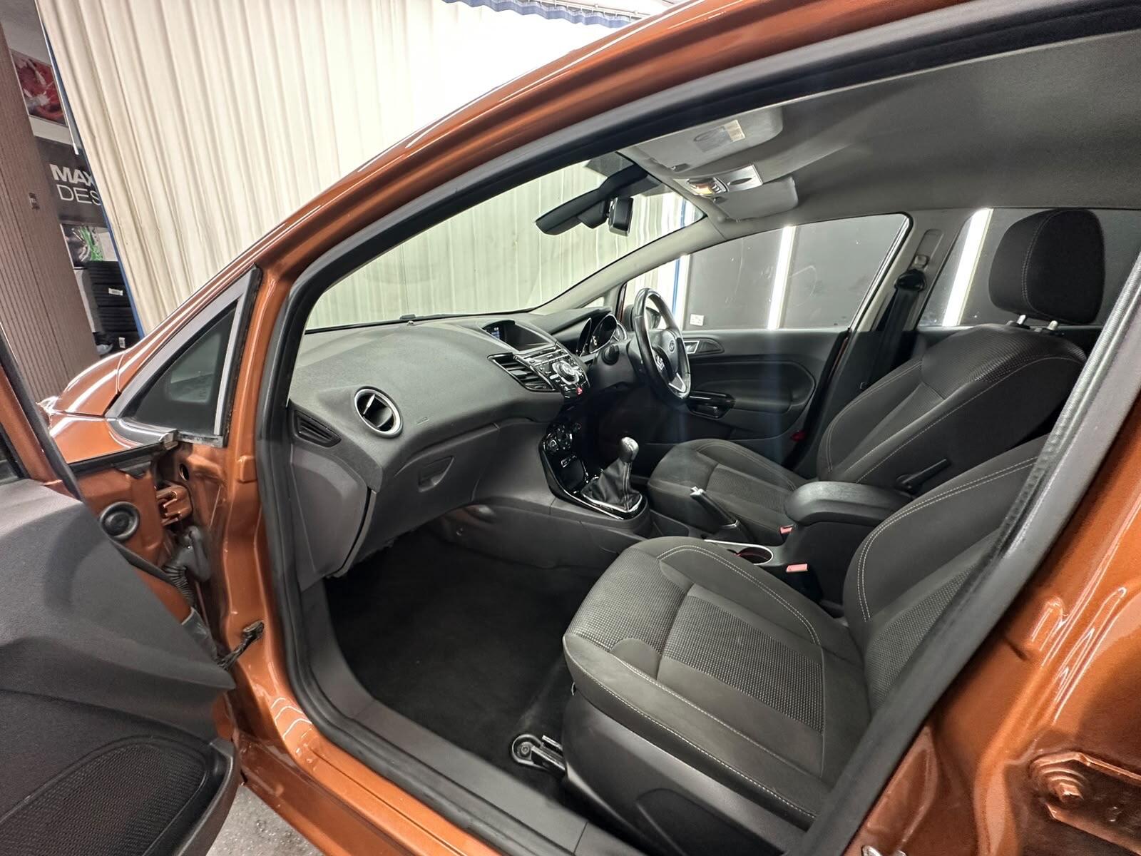 Ford Fiesta view 29