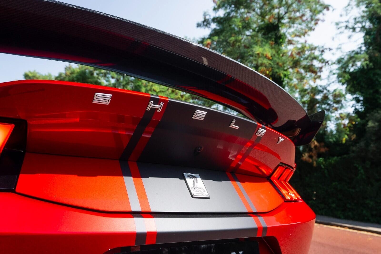 Ford Mustang view 13