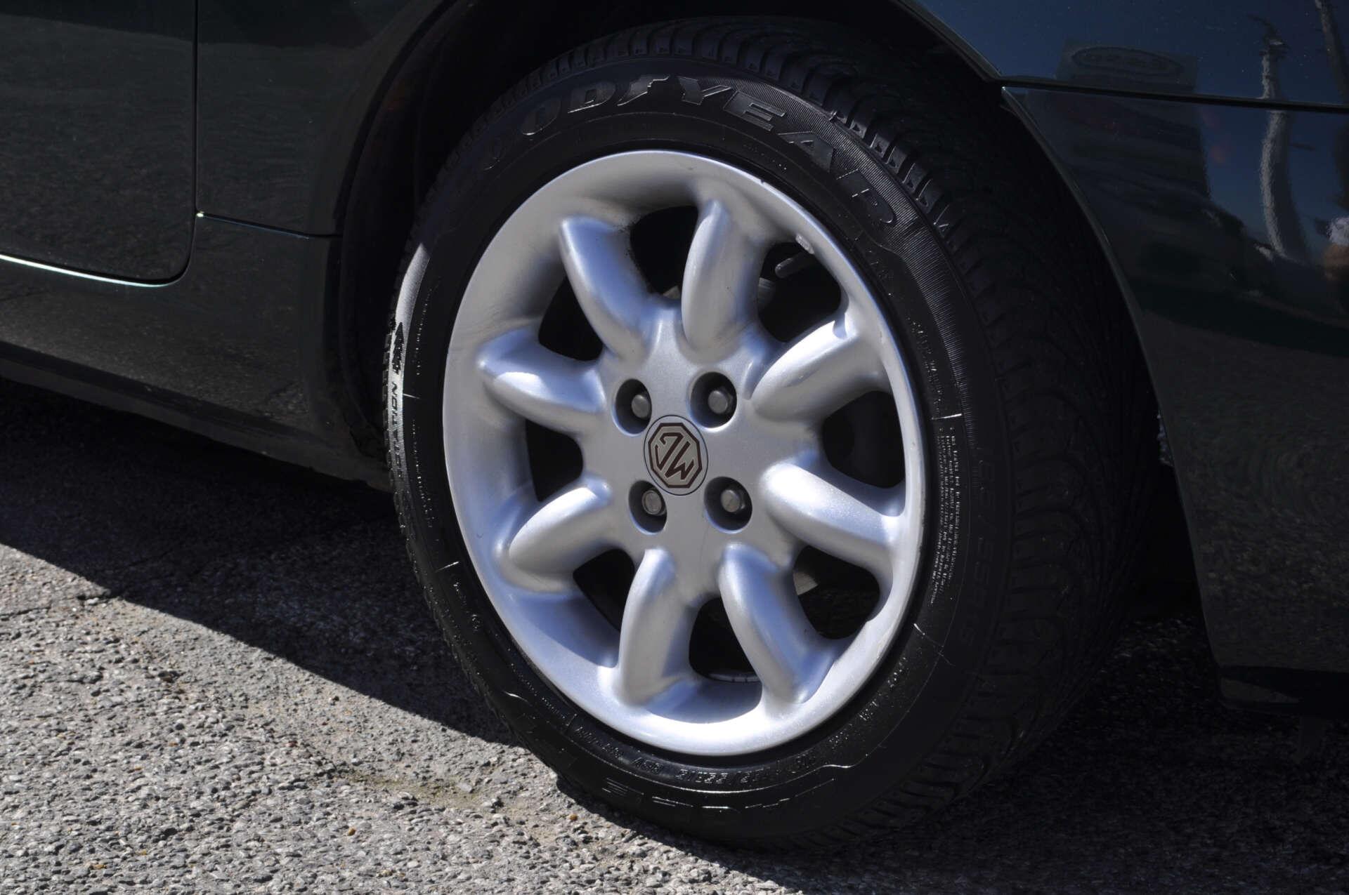MG MGF view 18