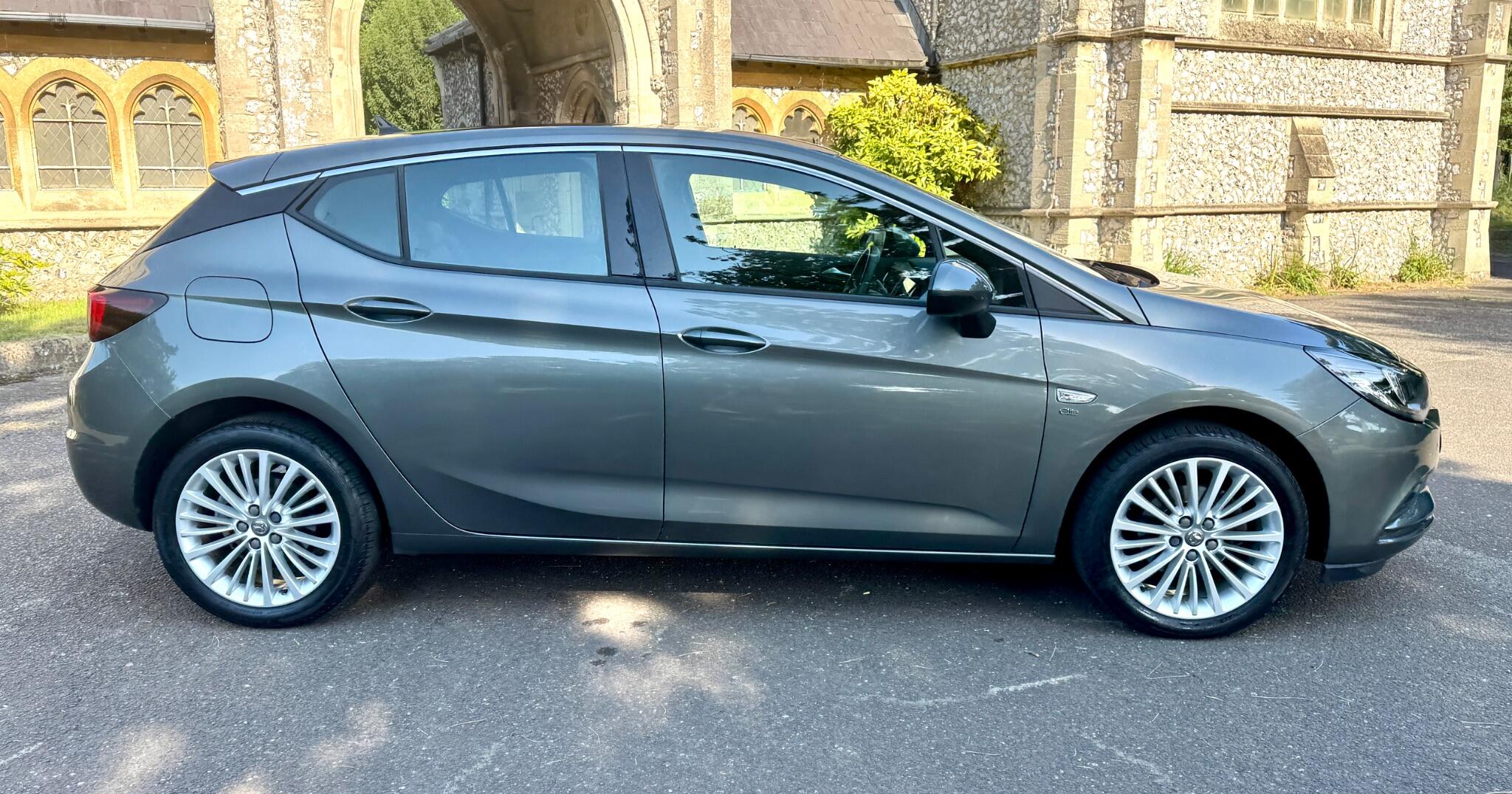 Vauxhall Astra view 17