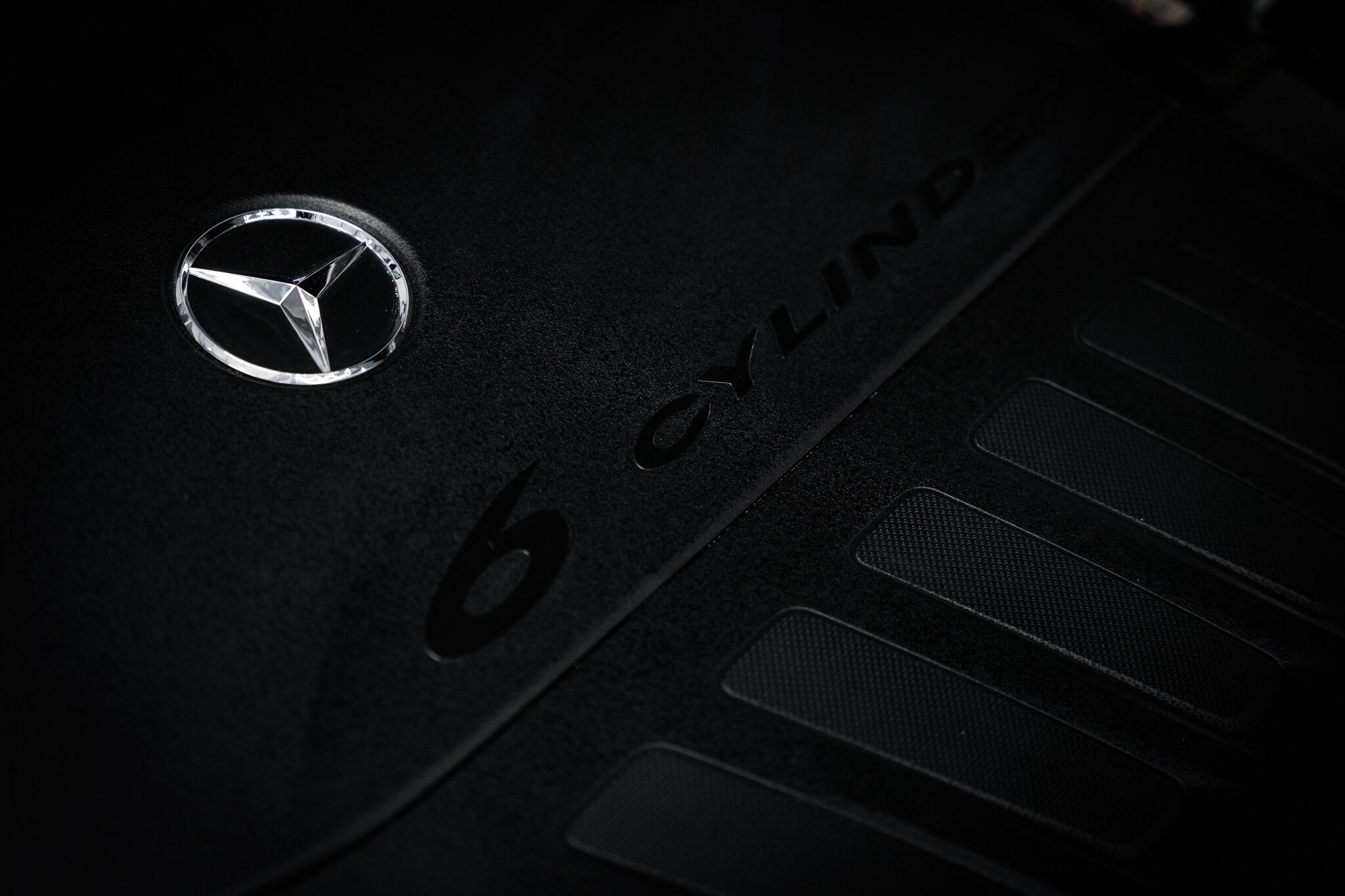 Mercedes-Benz S-Class view 40