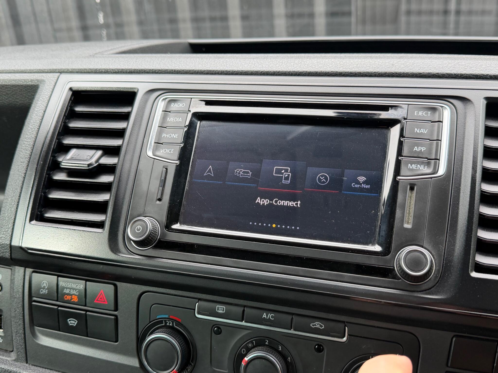Volkswagen Transporter view 41