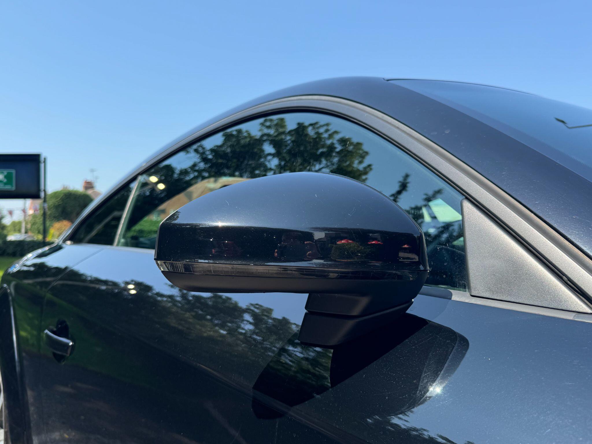 Audi TT view 13