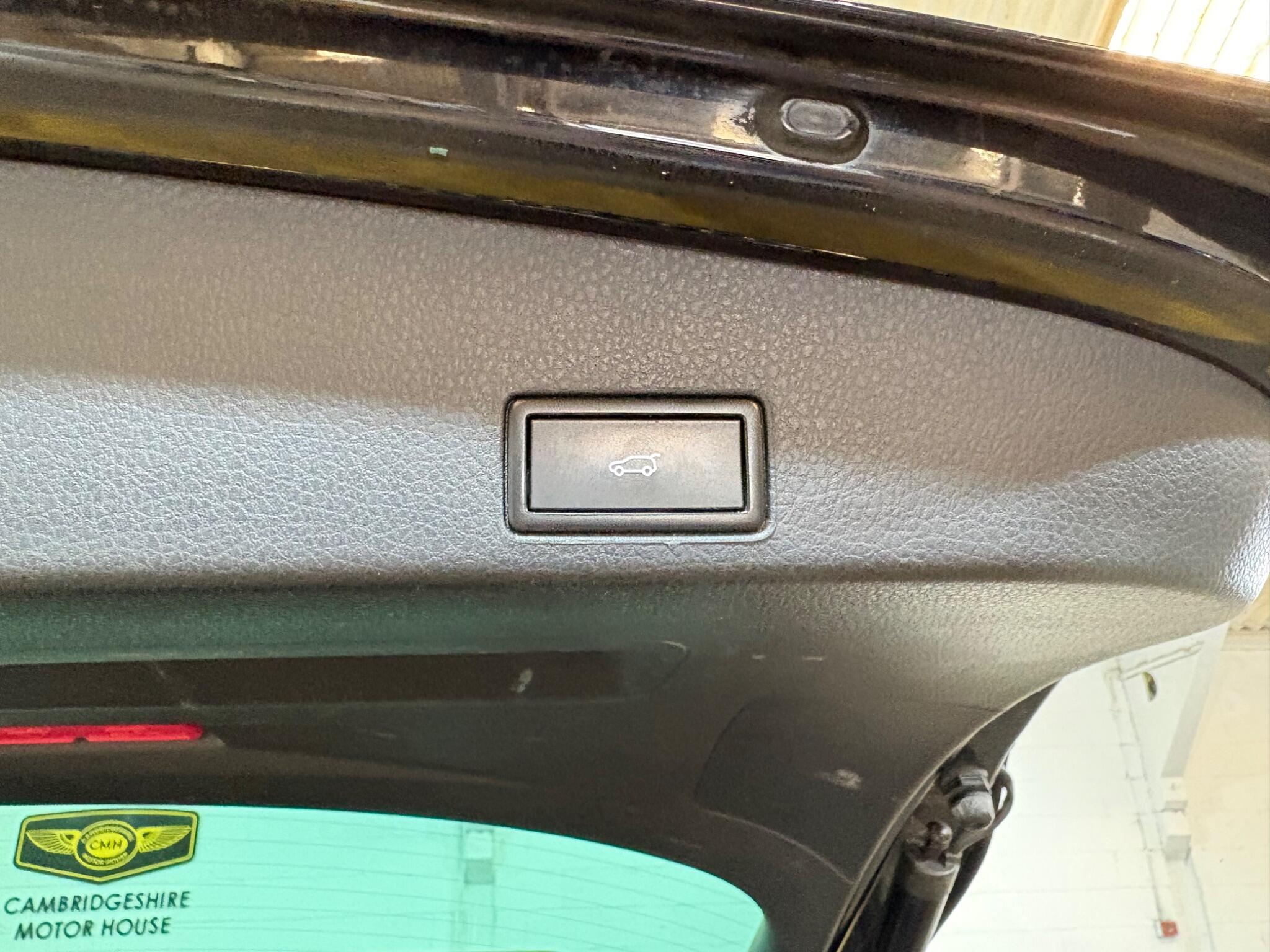 Volkswagen Touareg view 54