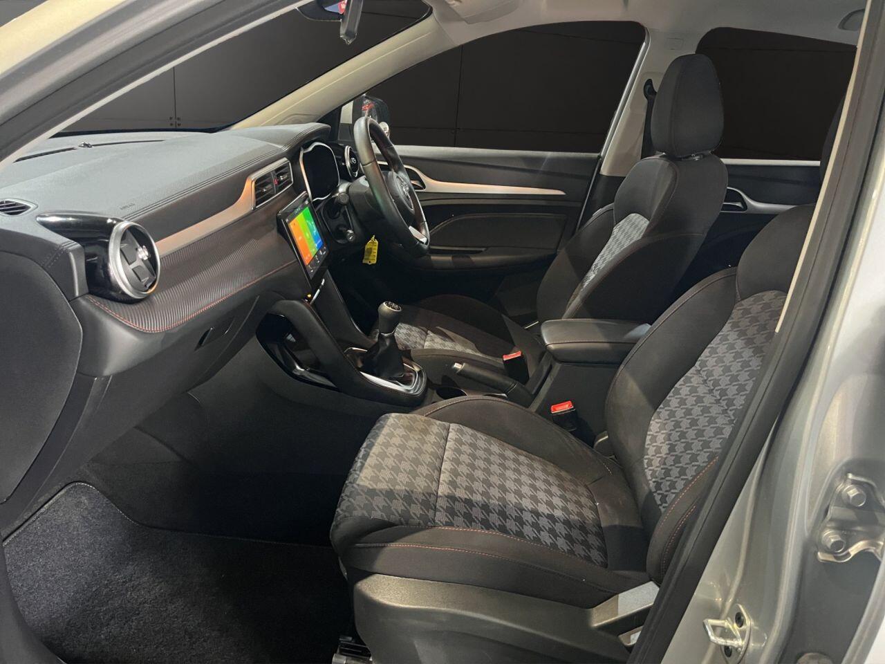 MG MG ZS view 15