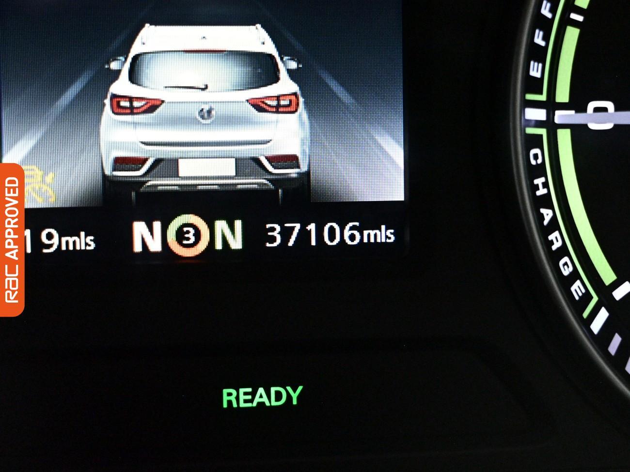 MG ZS view 12