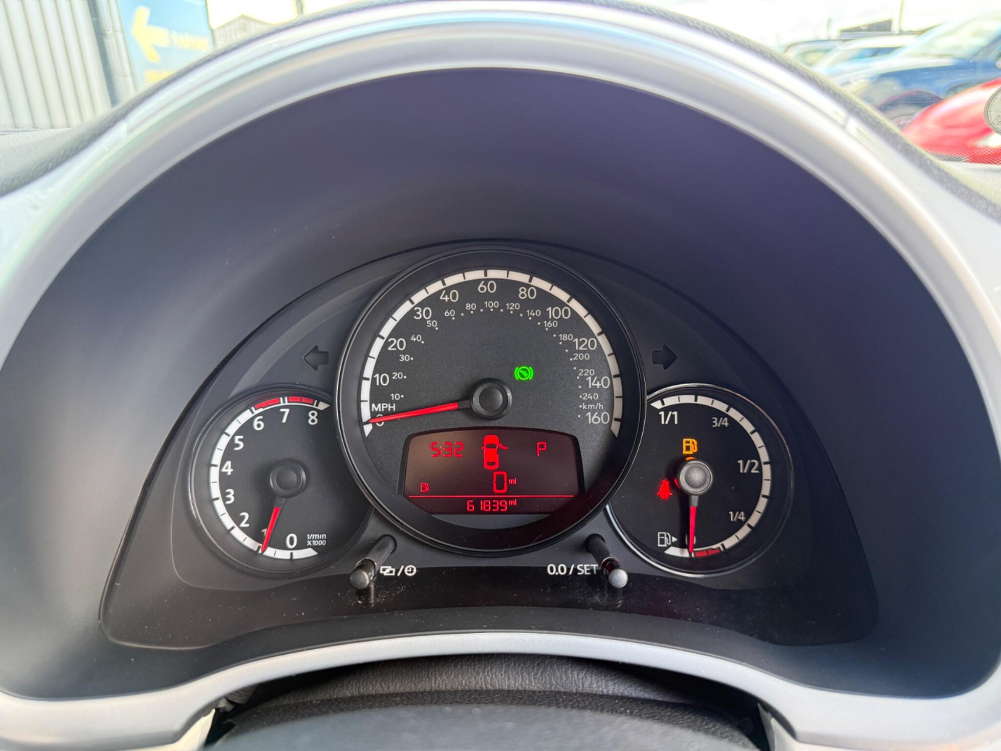 Volkswagen Beetle view 66