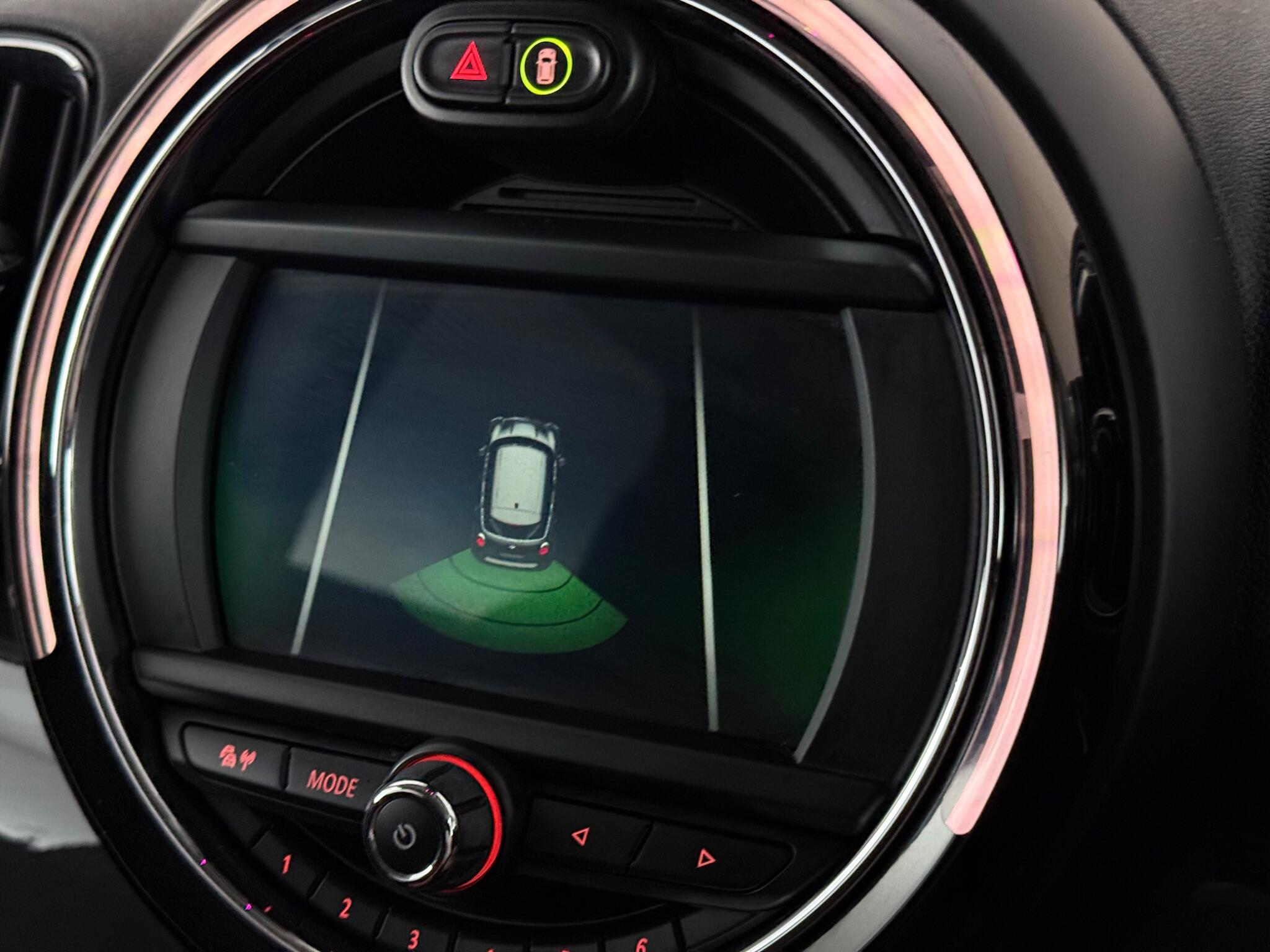 Mini Countryman view 21