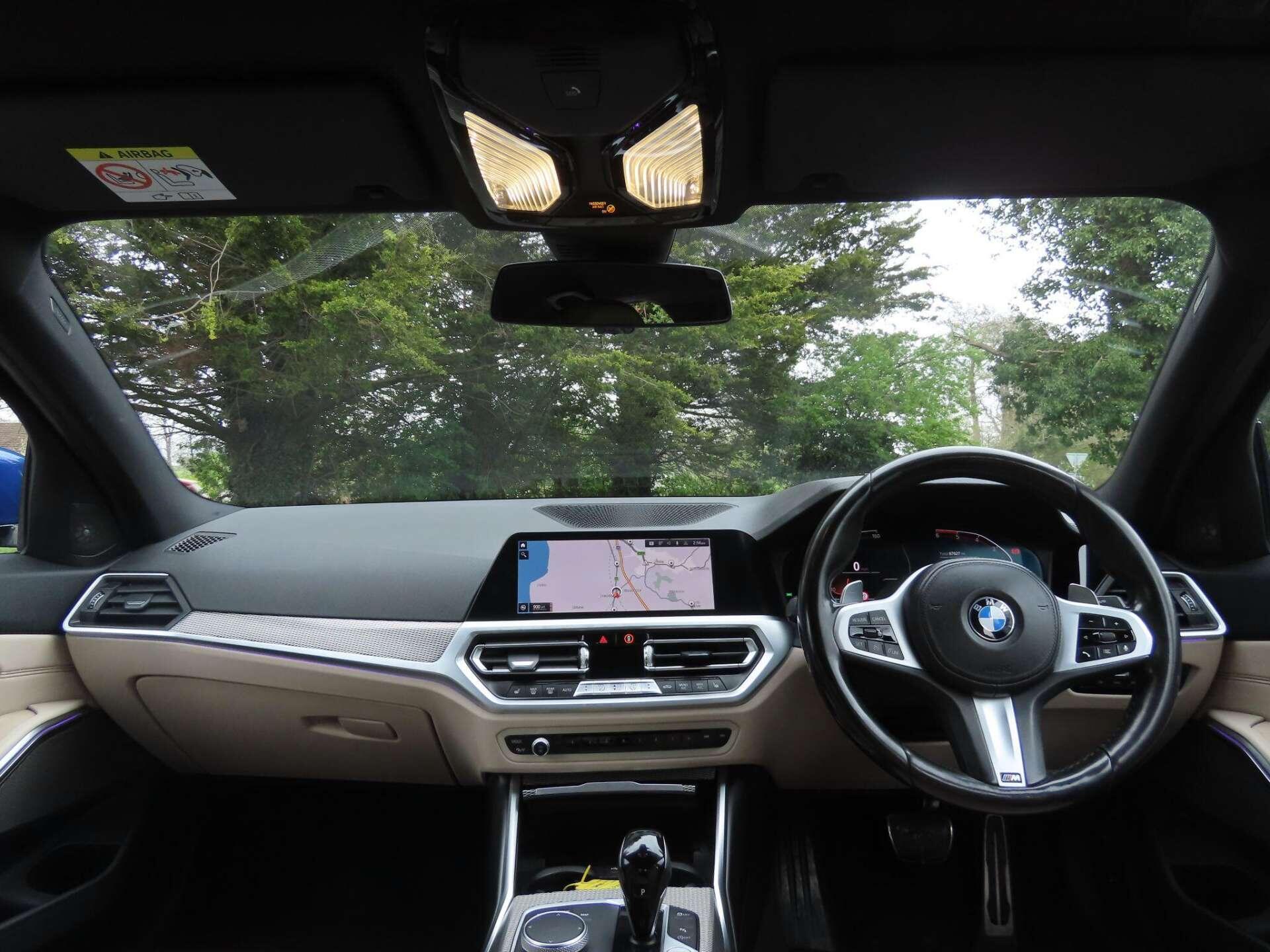 BMW 3 Series view 8