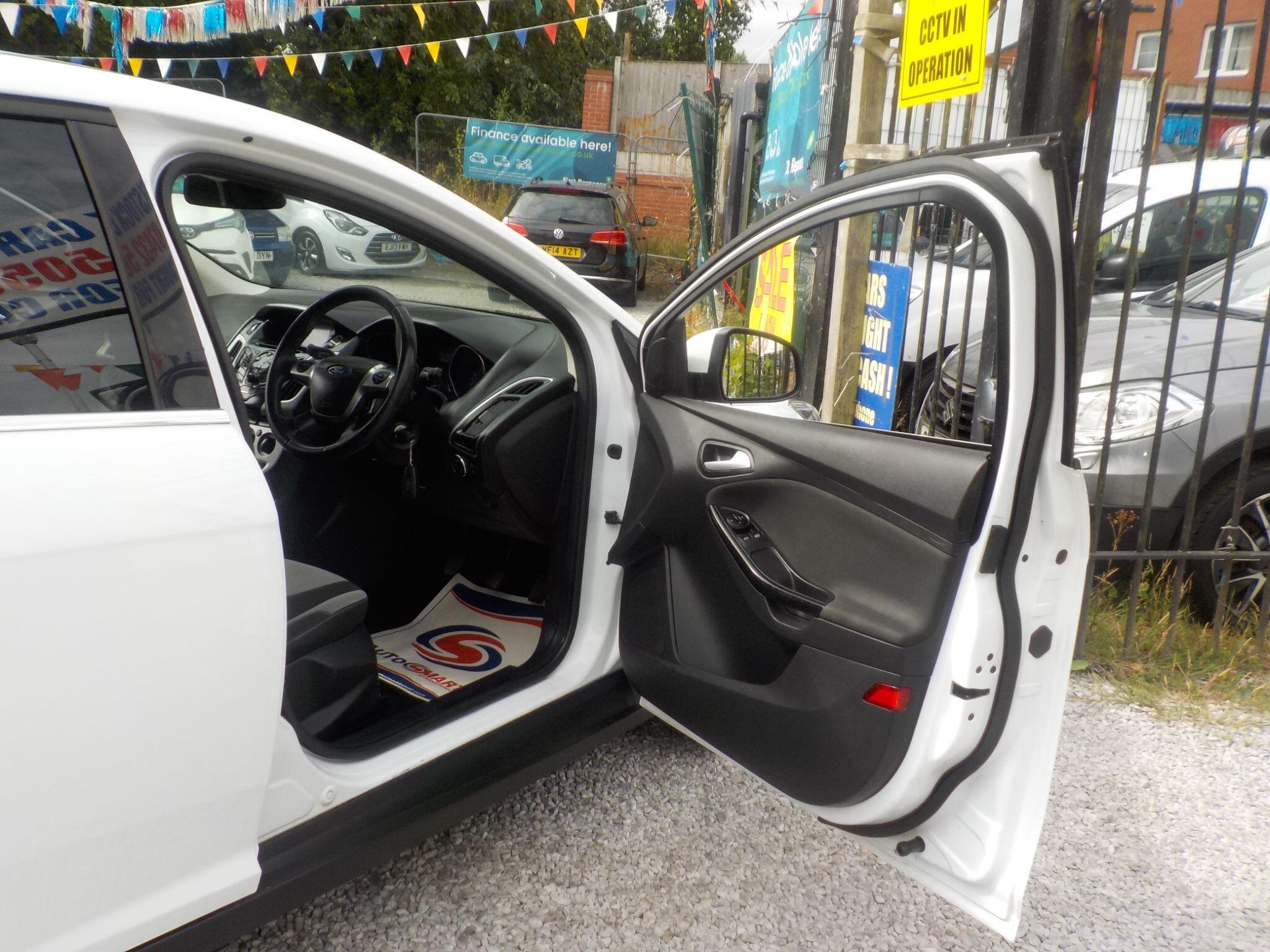 Ford Focus 1.6 Zetec Euro 5 5dr