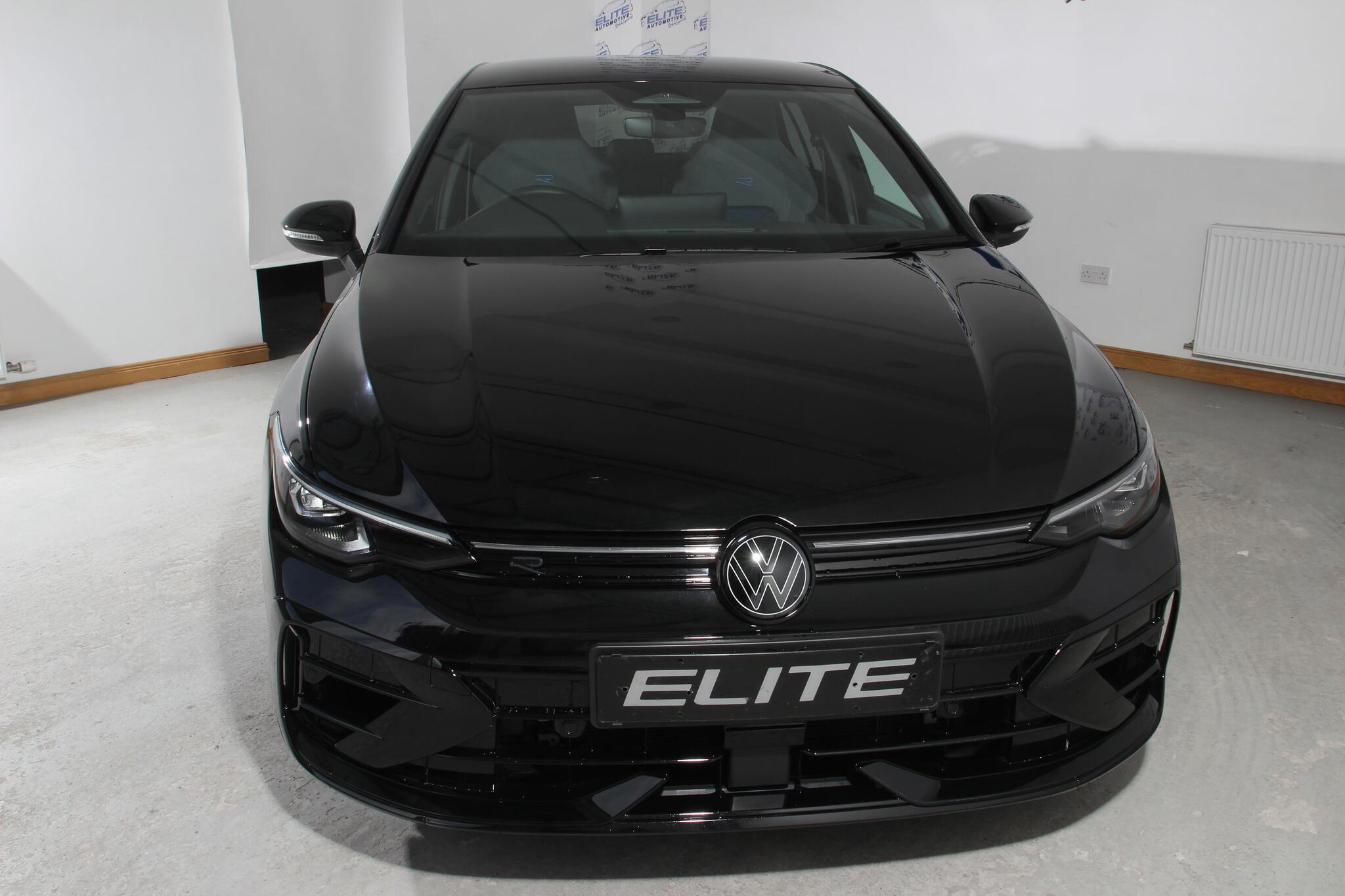 Volkswagen Golf view 6