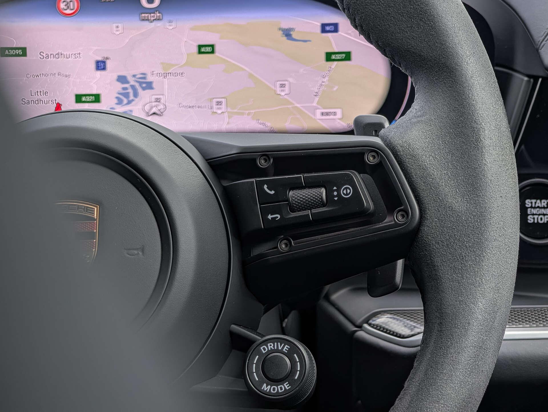 Porsche Cayenne view 40