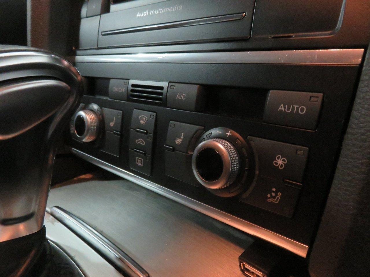 Audi Q7 view 40