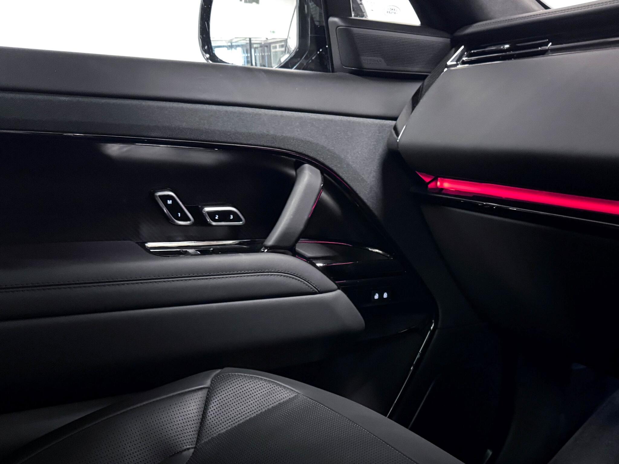 Land Rover Range Rover Sport view 49
