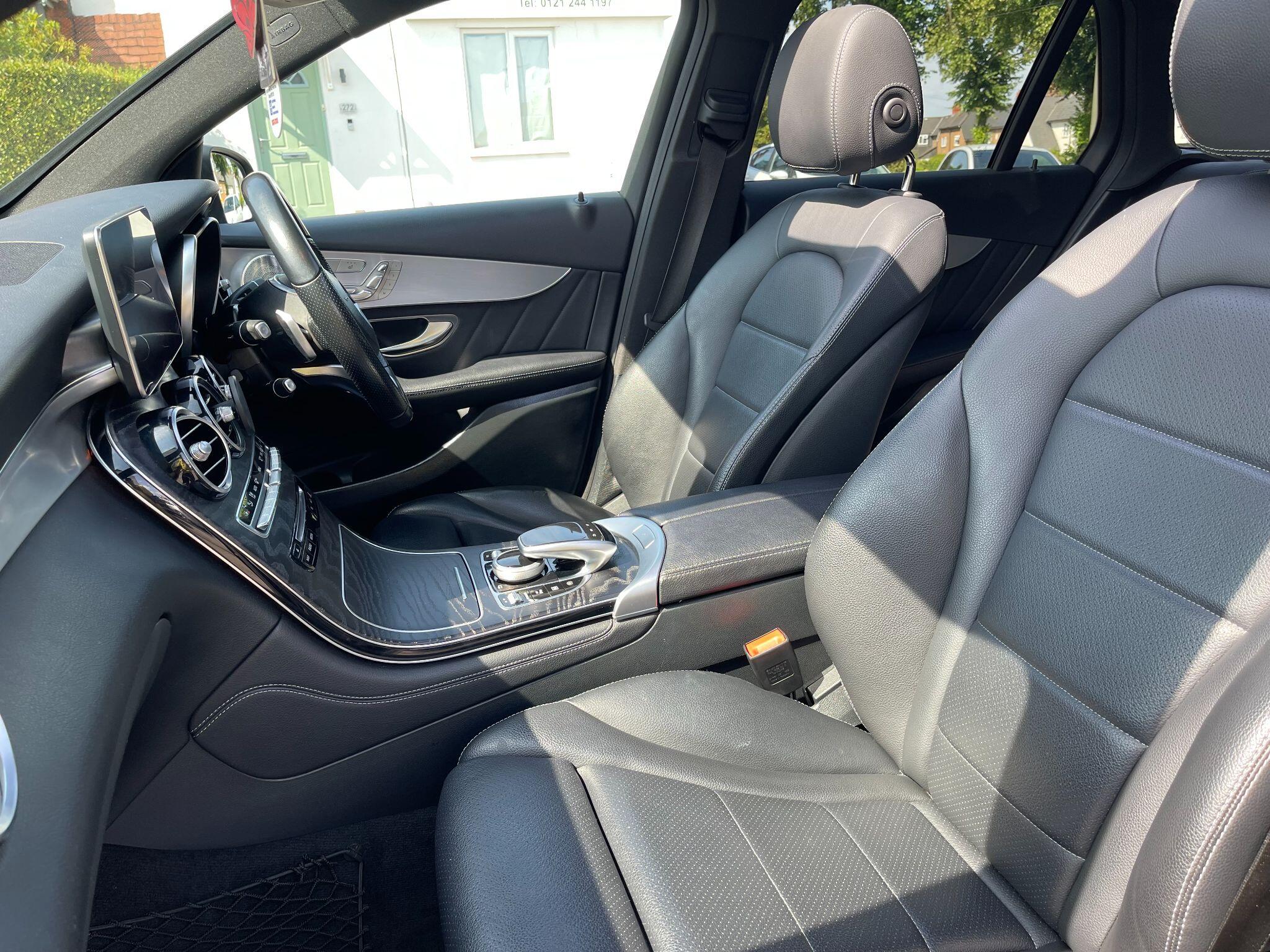 Mercedes-Benz GLC view 45