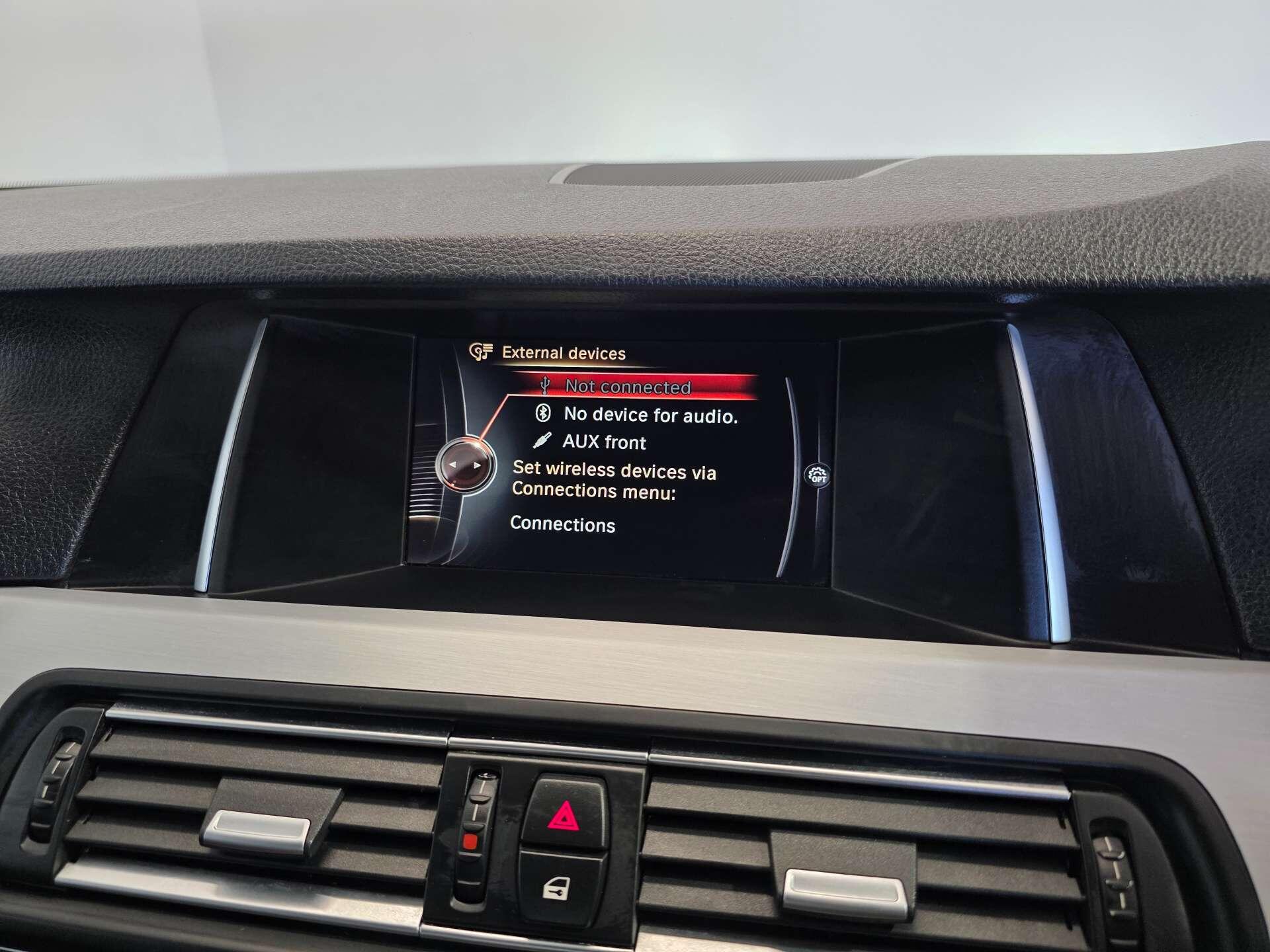 BMW 5 Series view 20