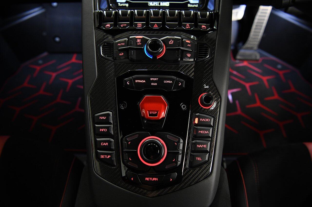 Lamborghini Aventador view 18