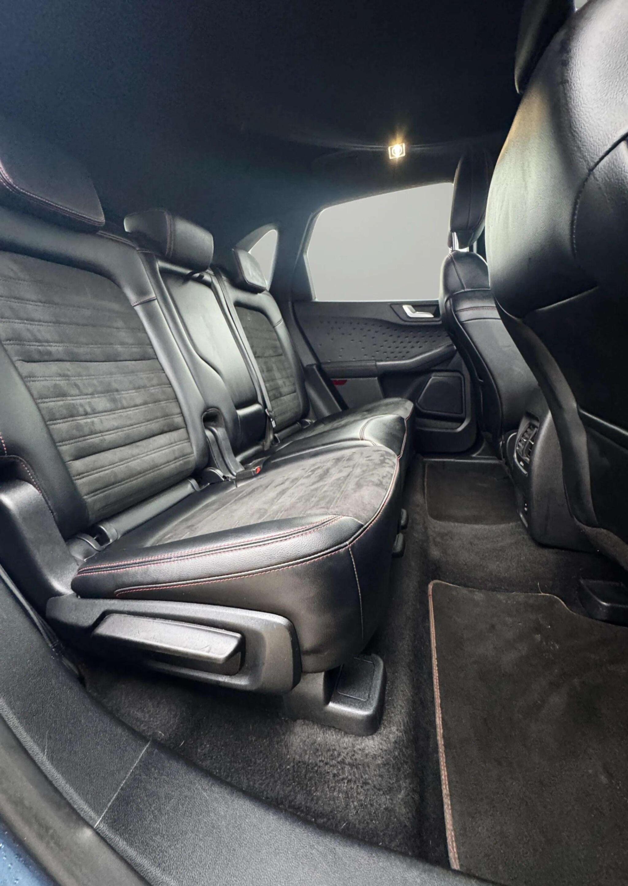 Ford Kuga view 38
