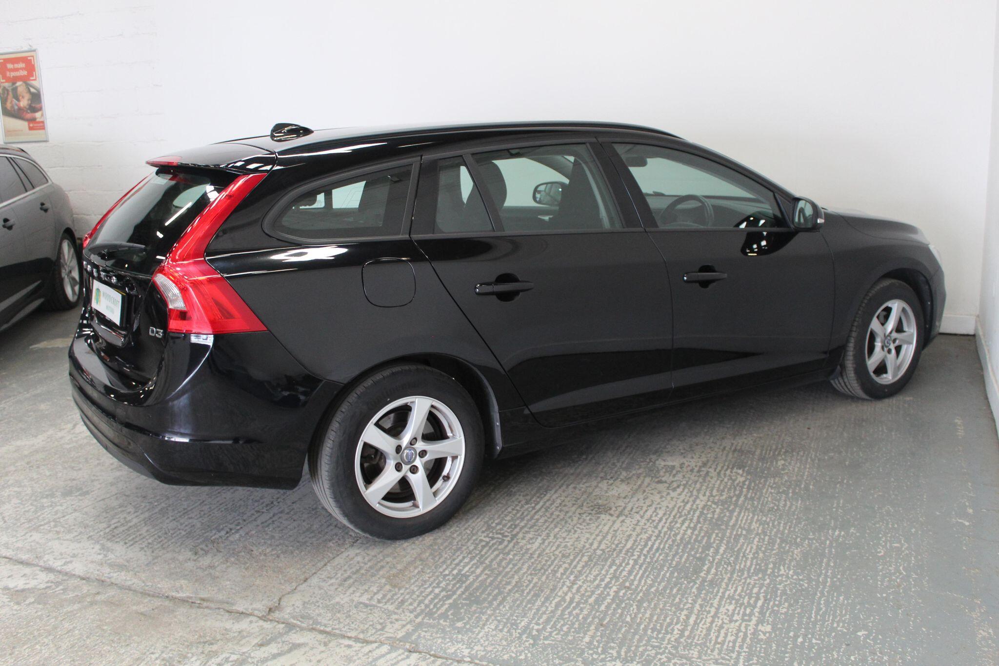 Volvo V60 view 11