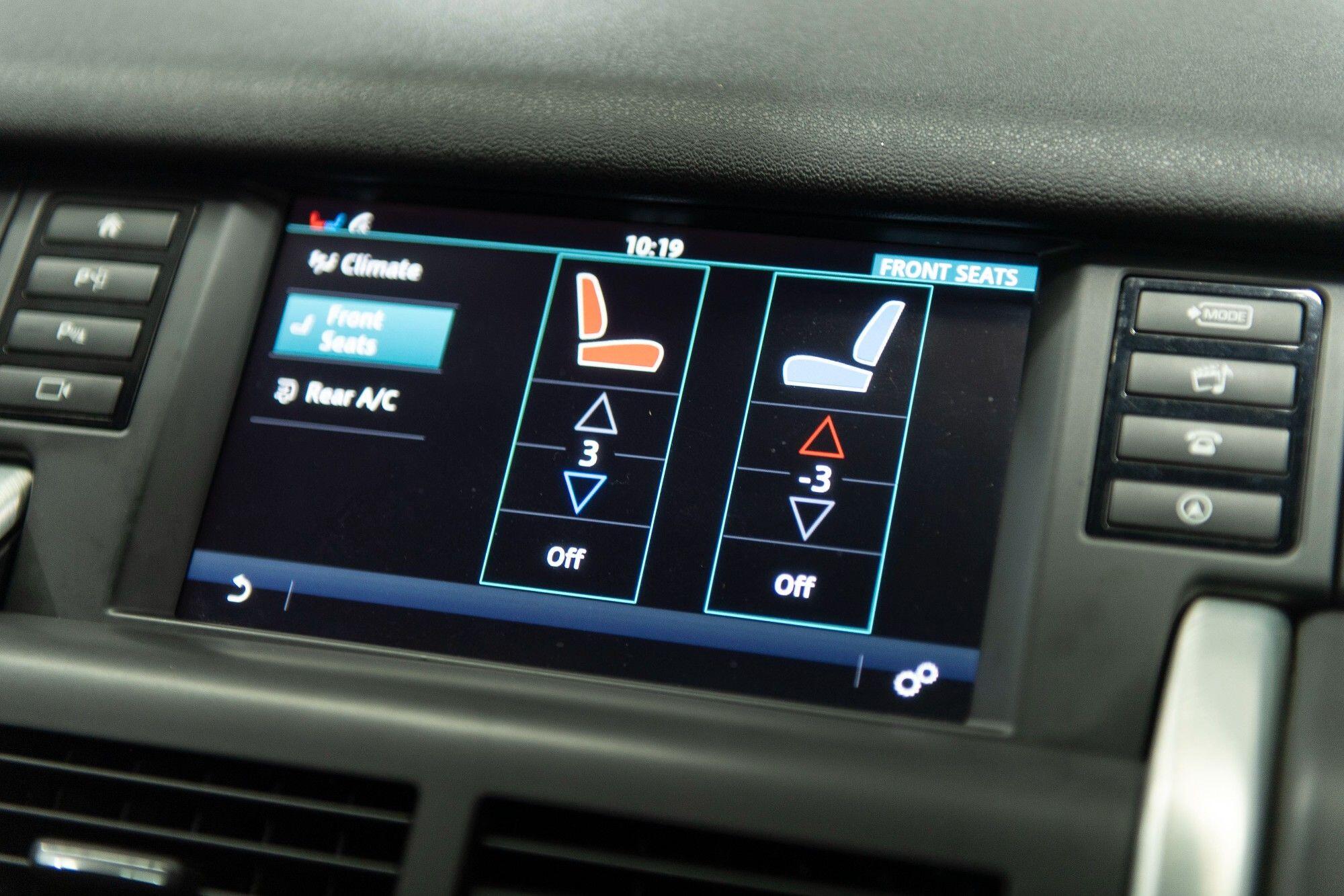 Land Rover Discovery Sport view 30