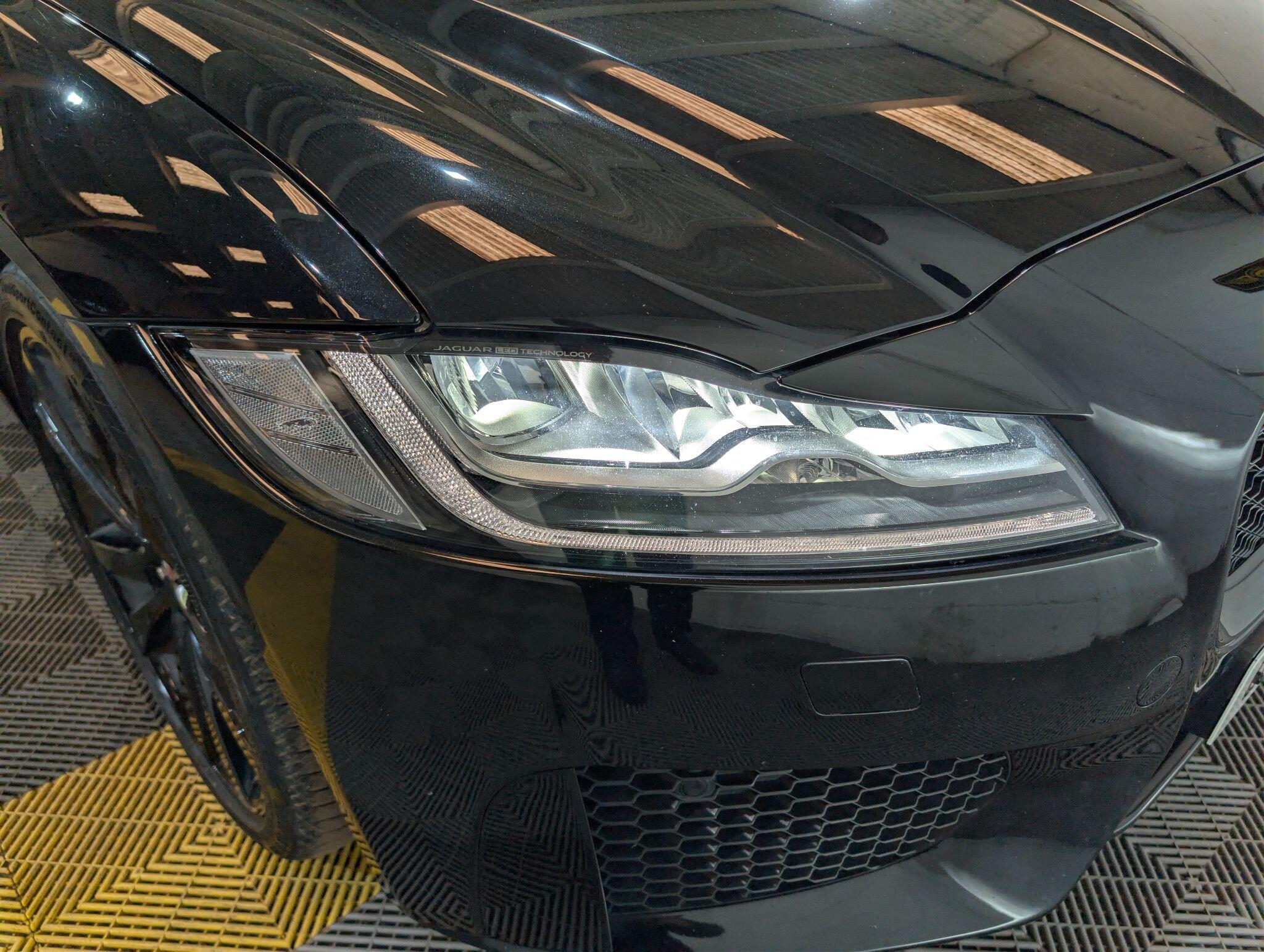 Jaguar XF view 59