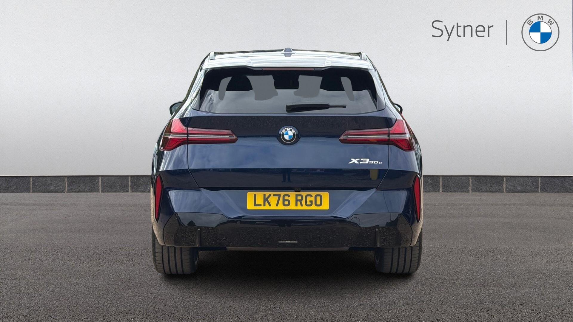 BMW X3 view 15