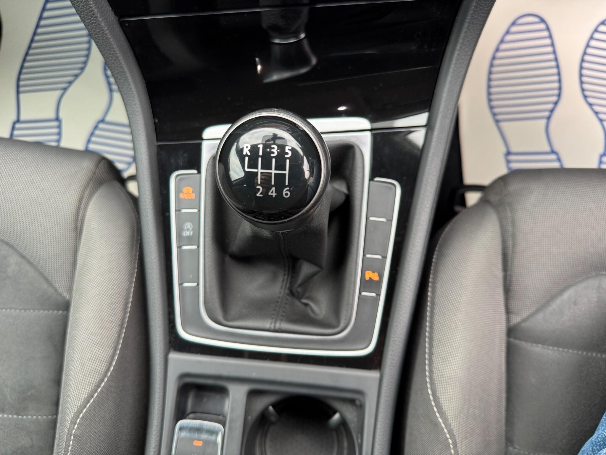 Volkswagen Golf view 40
