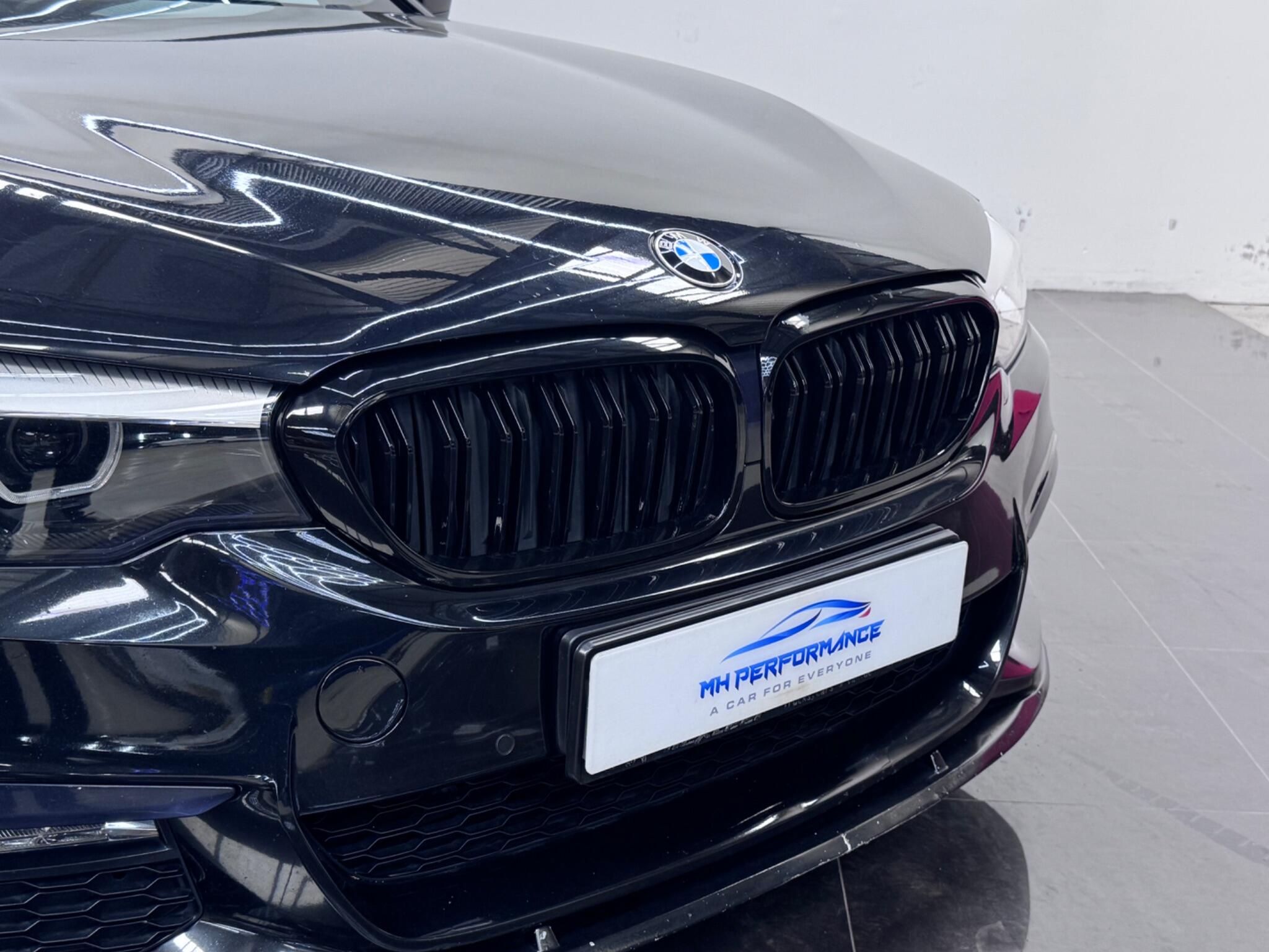 BMW 5 Series view 28