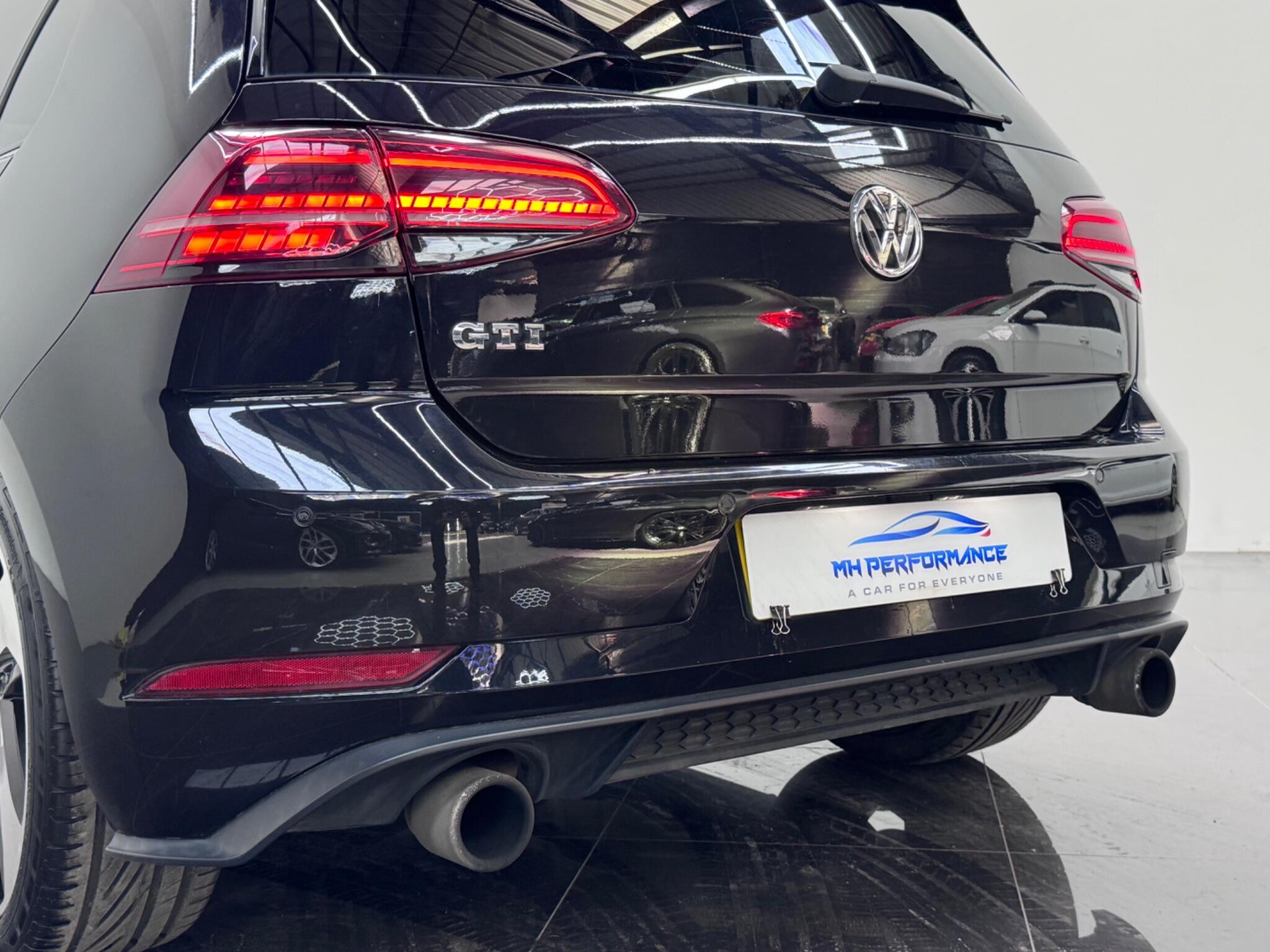 Volkswagen Golf view 16