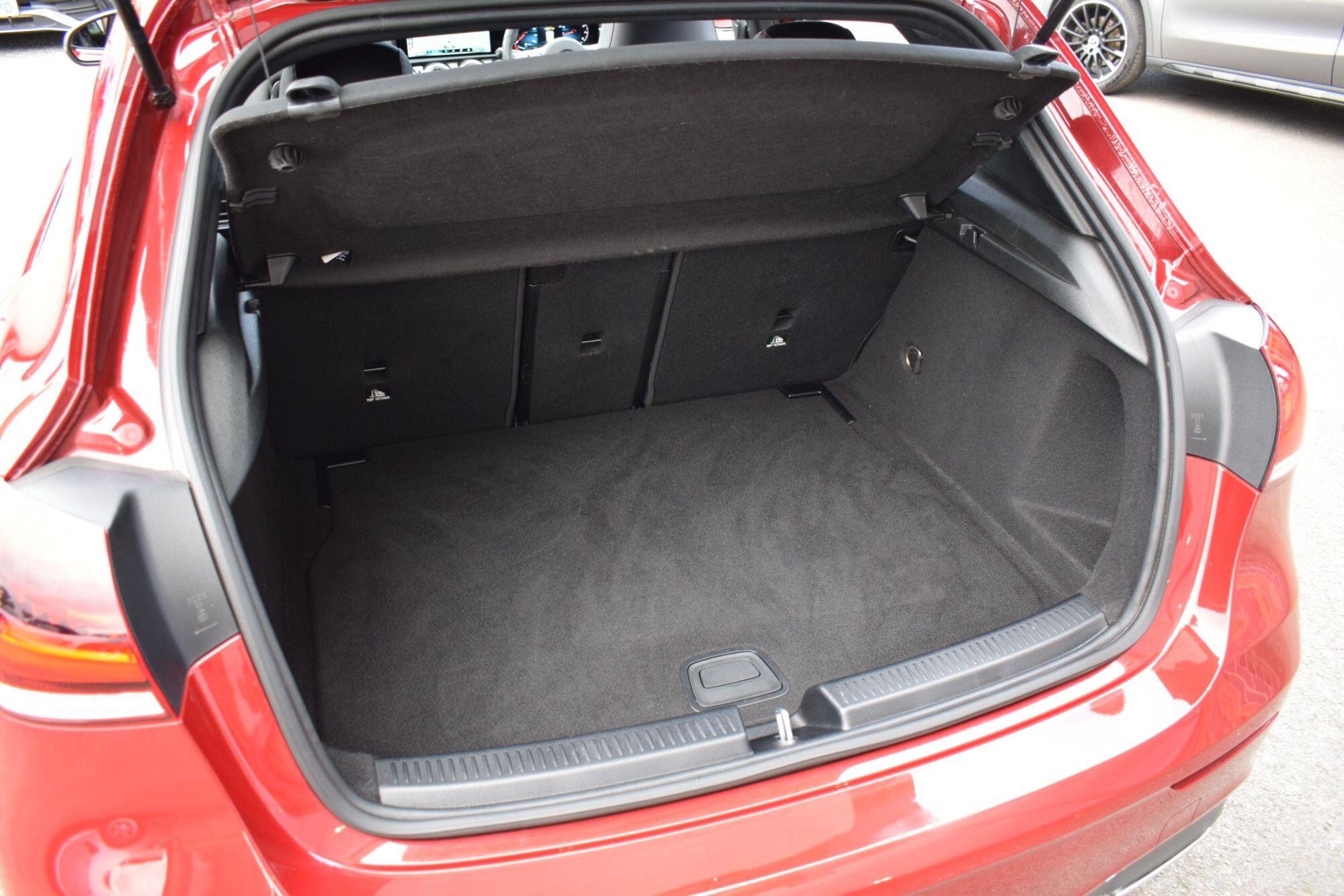 Mercedes-Benz A-Class view 25