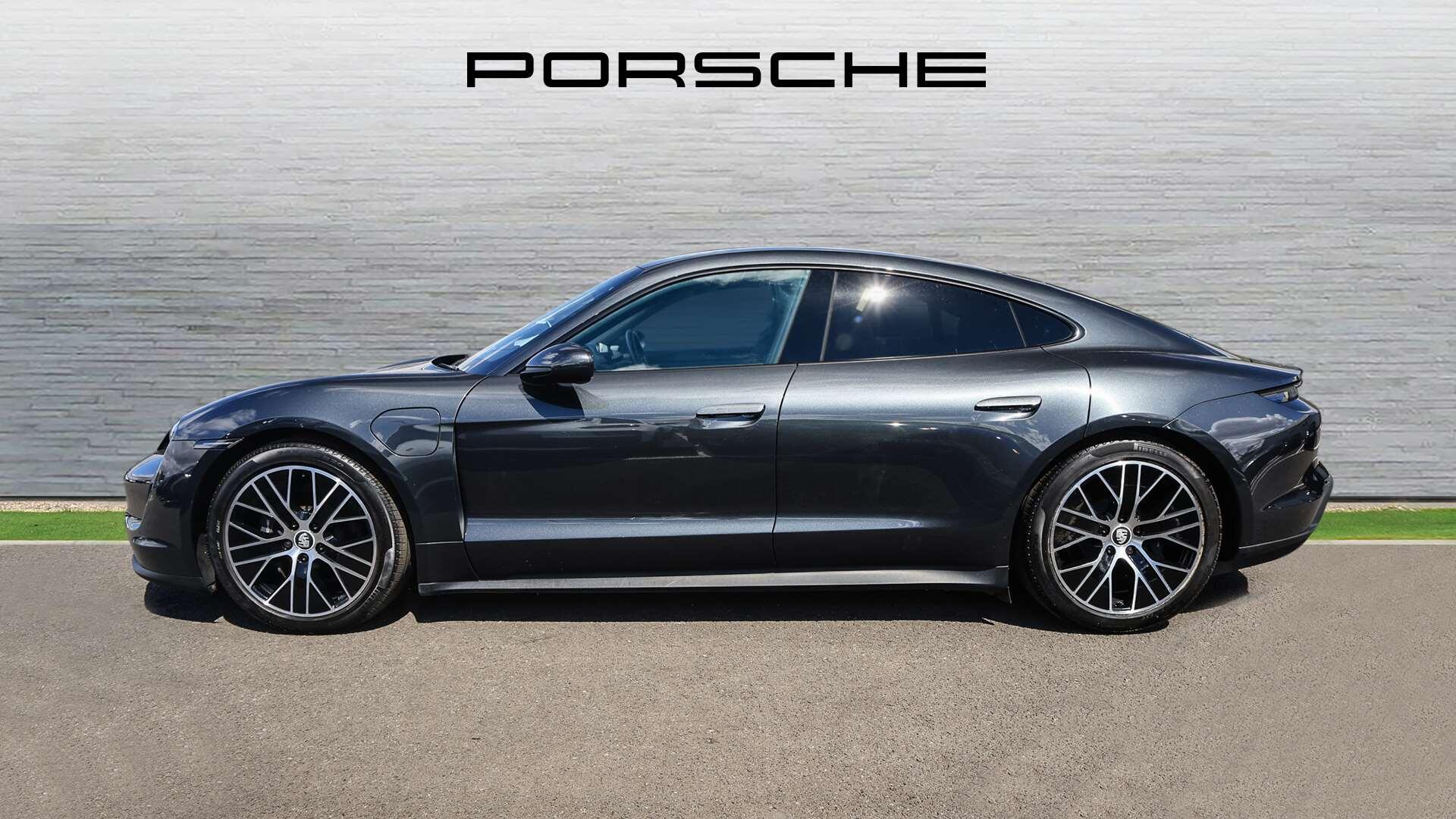 Porsche Taycan view 8