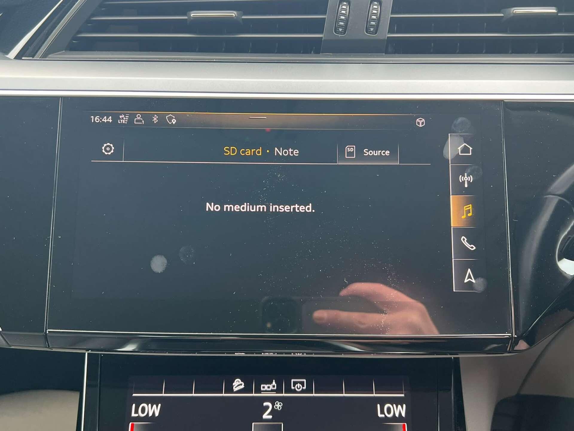Audi E-Tron view 39