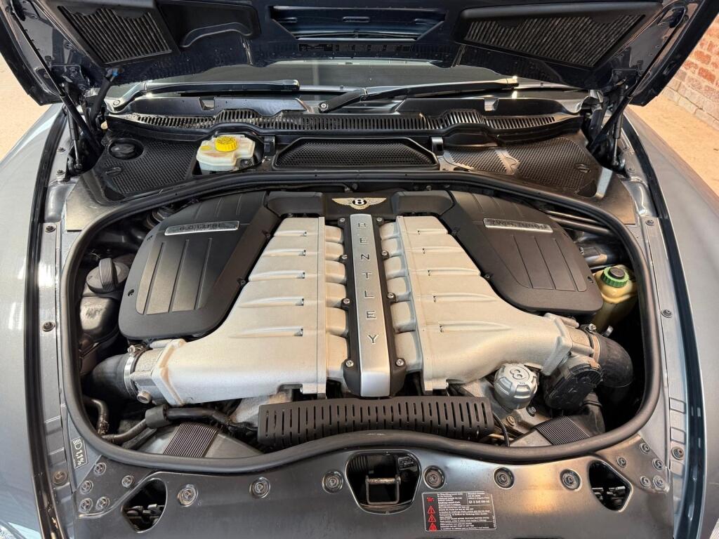 Bentley Continental view 40