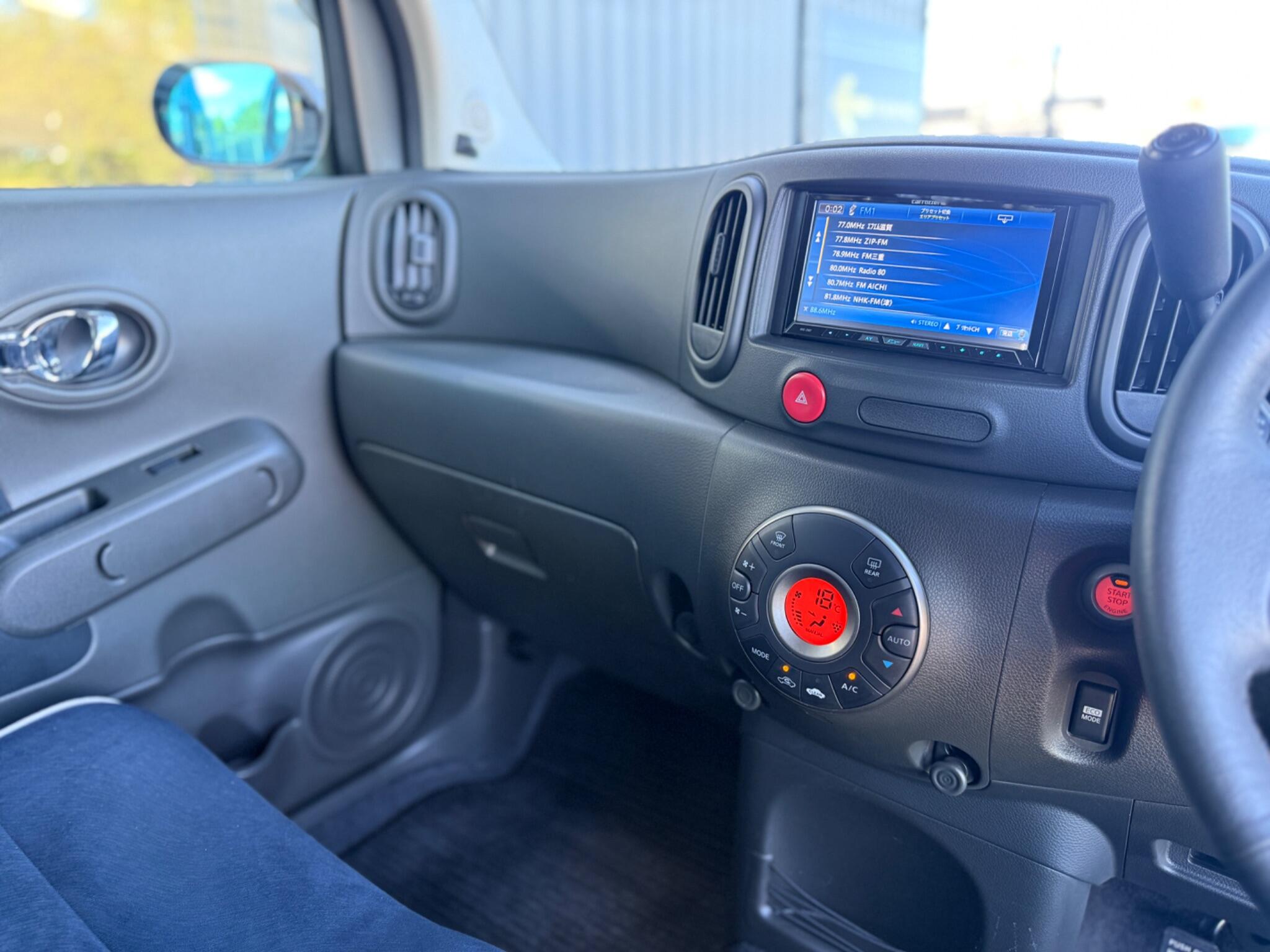 Nissan Cube view 42