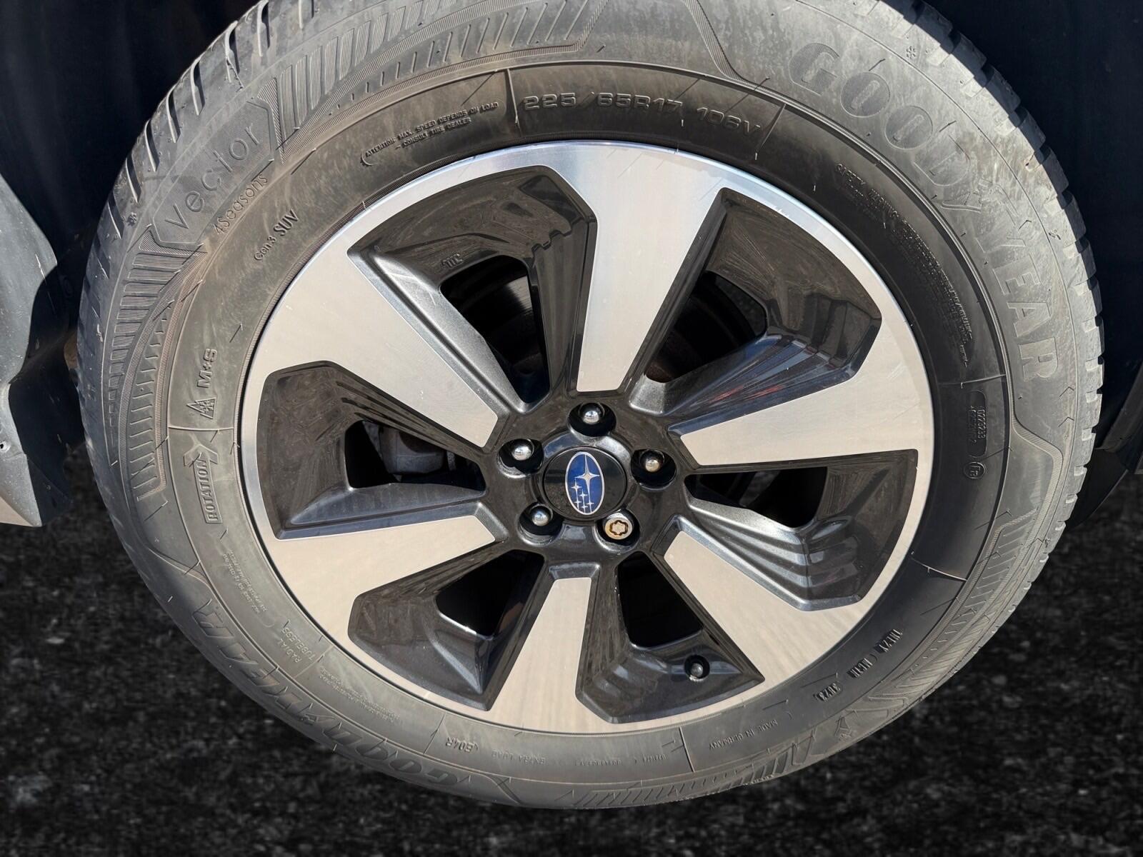 Subaru Forester view 11