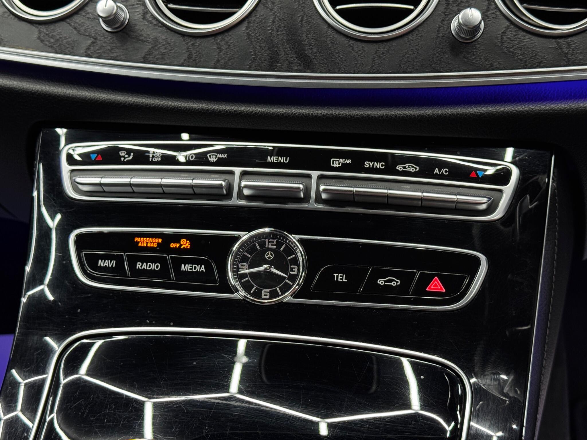 Mercedes-Benz E-Class view 30
