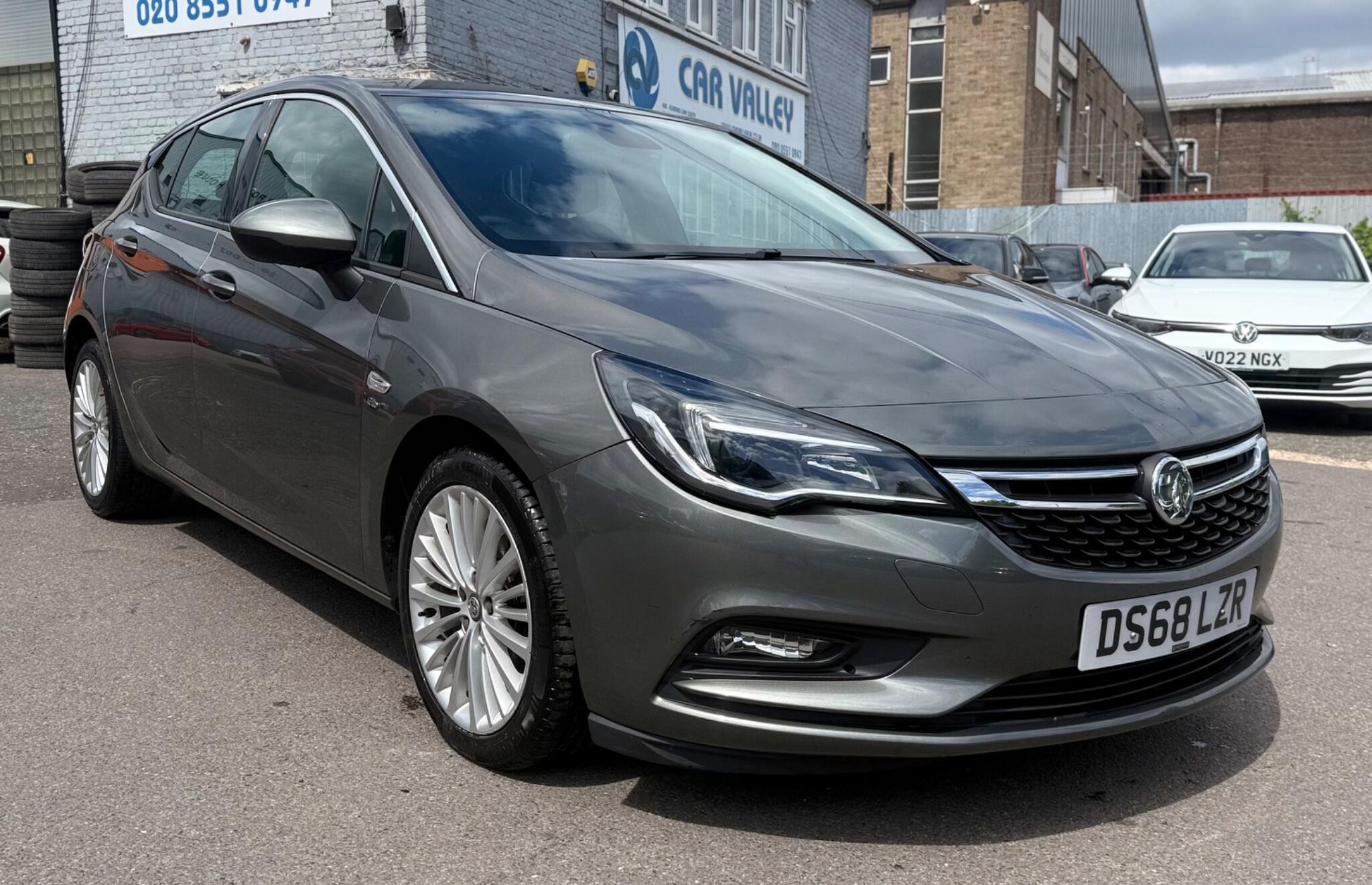 Vauxhall Astra main image
