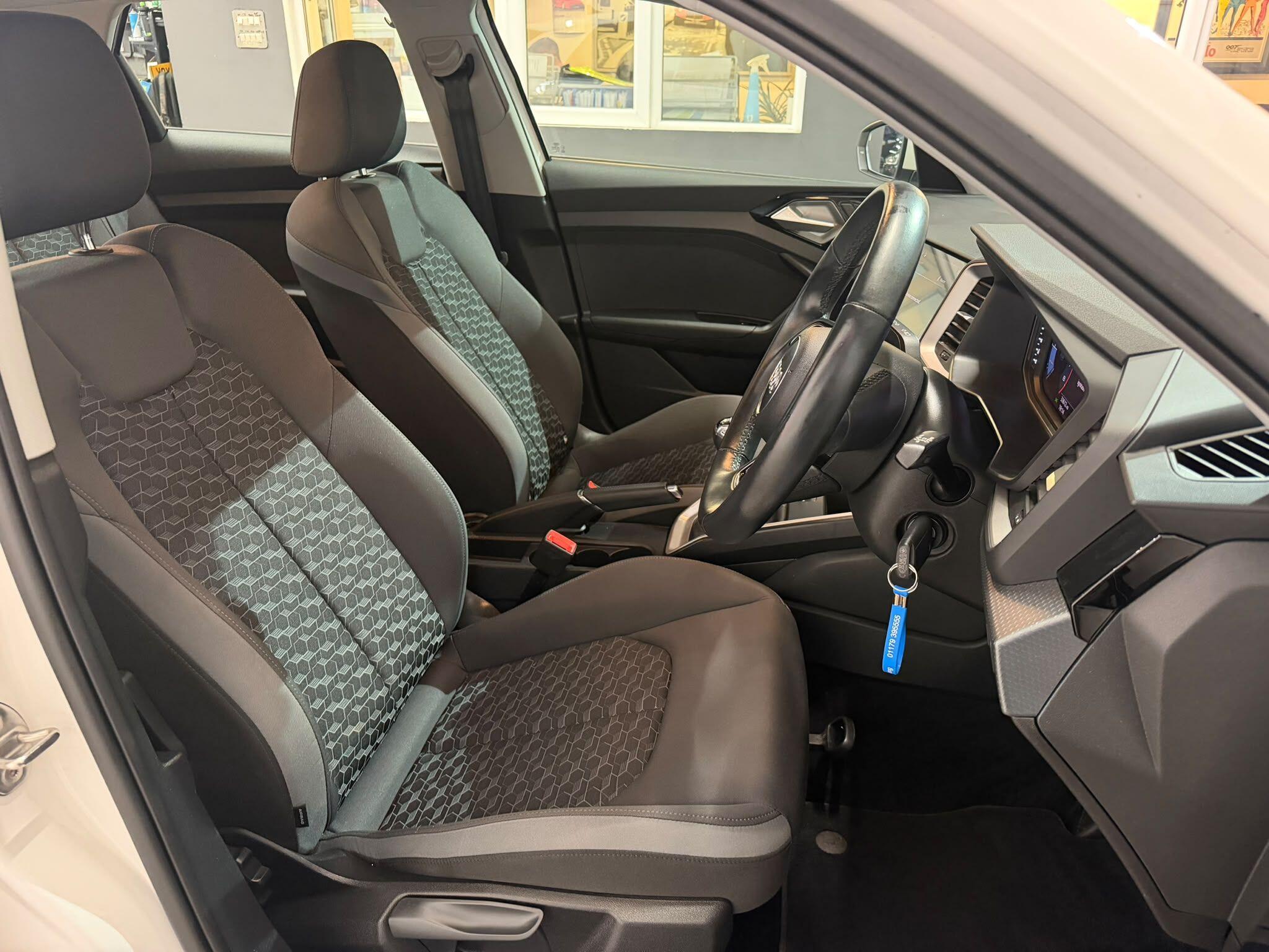 Audi A1 view 21