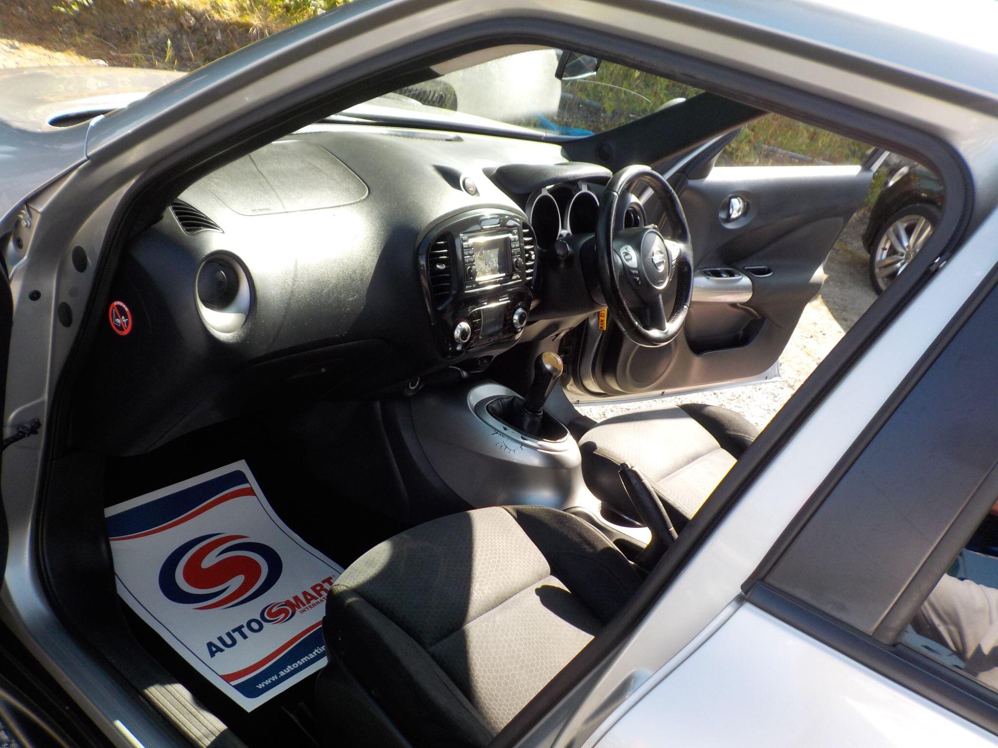 Nissan Juke 1.6 Acenta Premium Euro 5 (s/s) 5dr