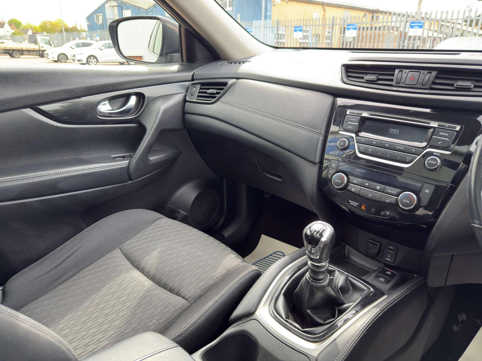 Nissan X-Trail view 18