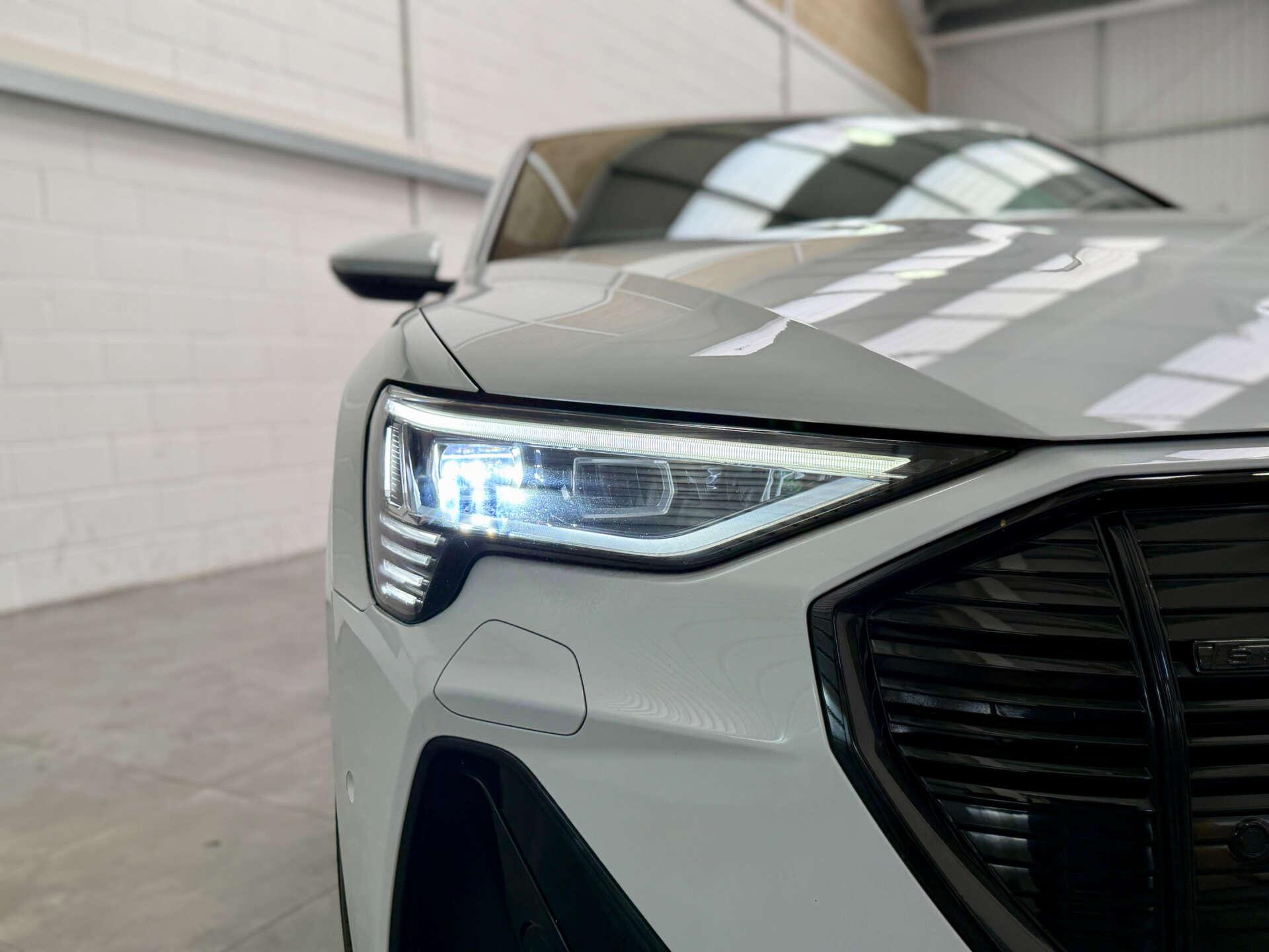 Audi E-Tron view 11
