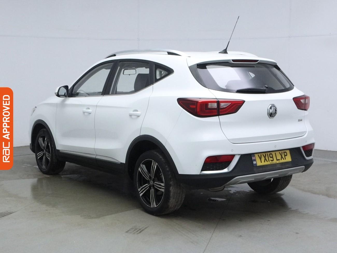 MG ZS view 4